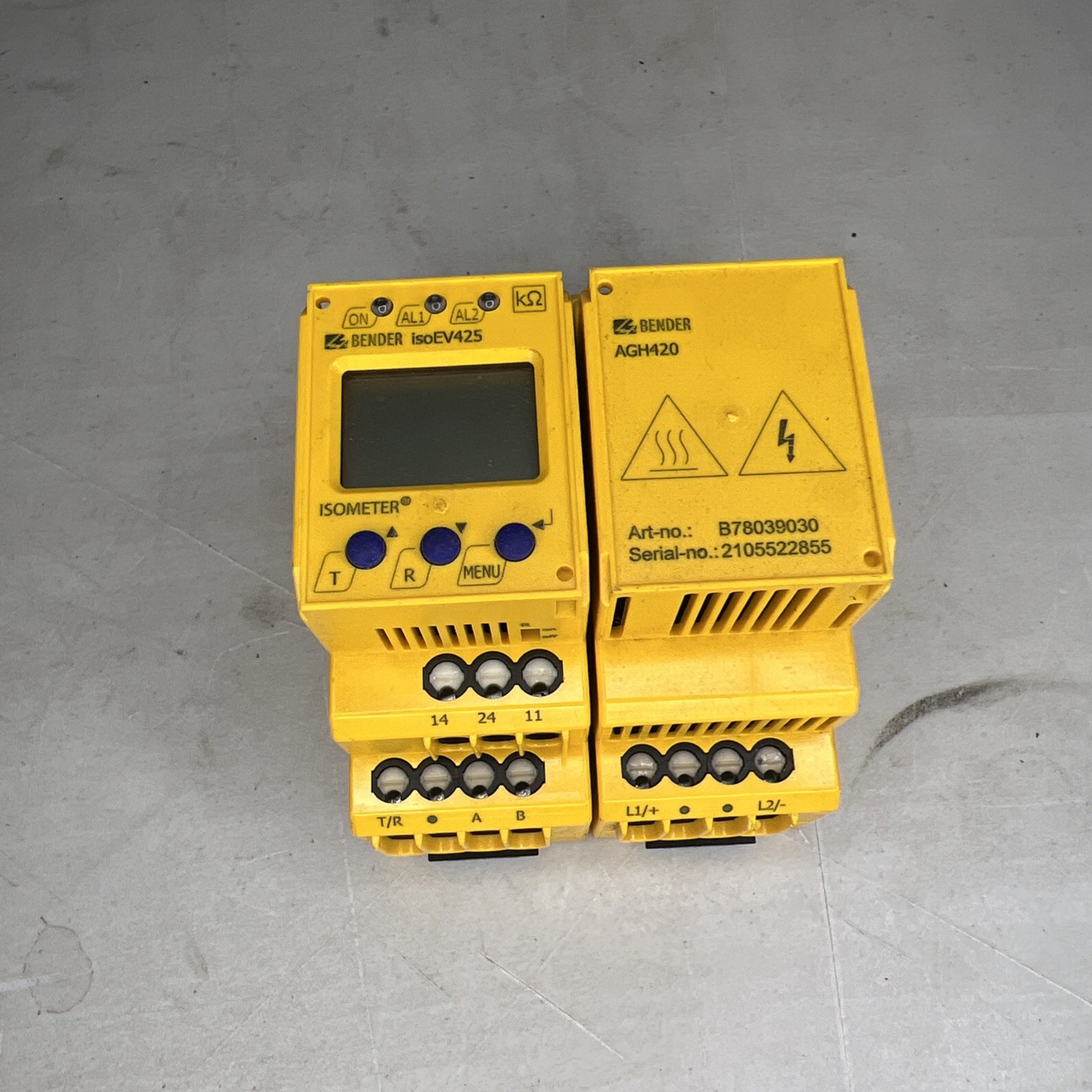 Bender ISOEV425-D4-4 Isometer With Coupling Device AGH420