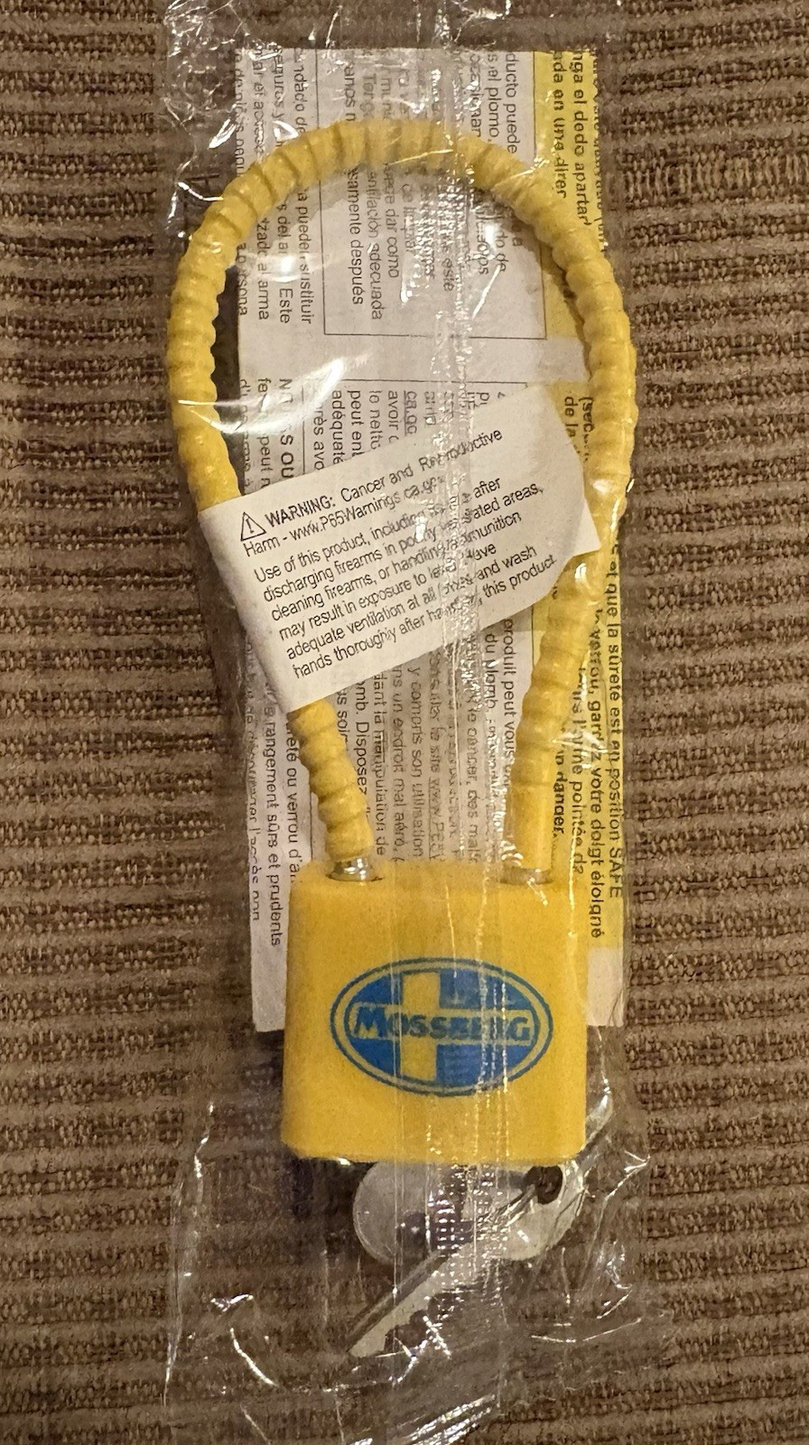 Mossberg Yellow Cable Gun Lock With Keys! Firearm Safety Device New Sealed