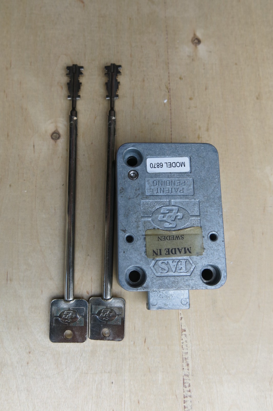 Sargent & Greenleaf Safe Key lock with Keys