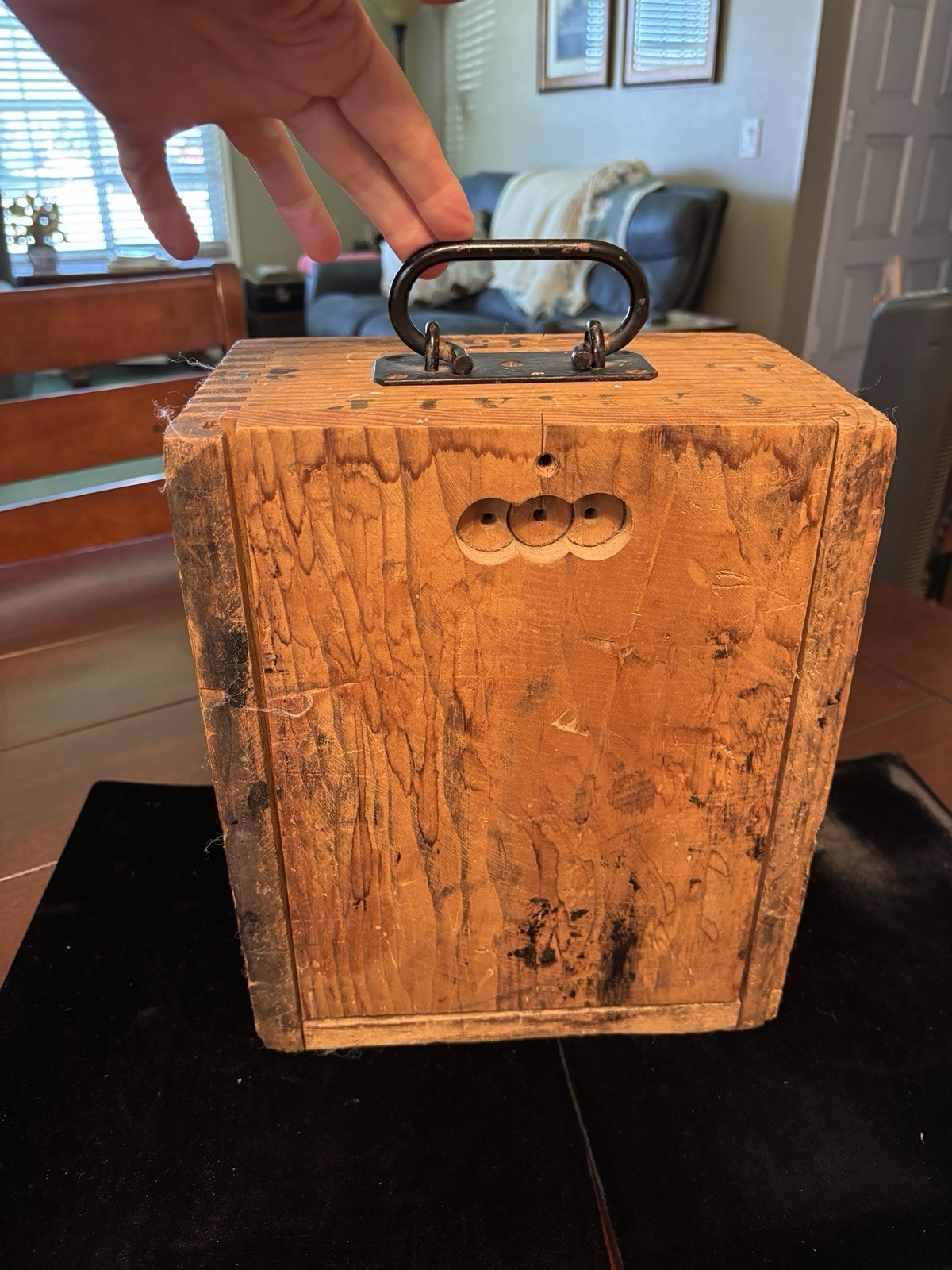 VINTAGE AMMO CARTRIDGE BOX CRATE WOOD 29 caliber DOVETAIL W/LID PRE-1950's
