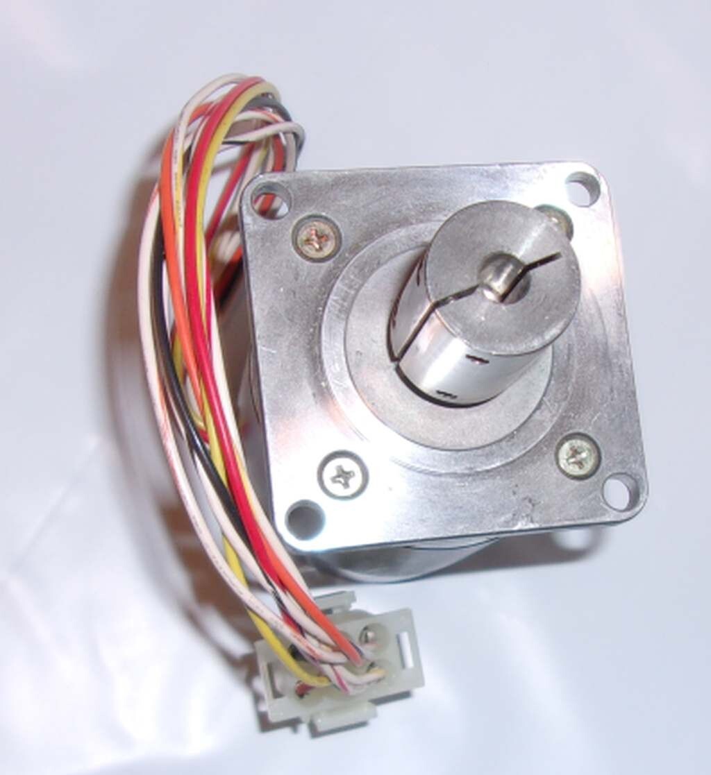 Vexta PH268M-E 1.5B Stepping Motor 2-phase Step Model DC 5.4V, 1.5A