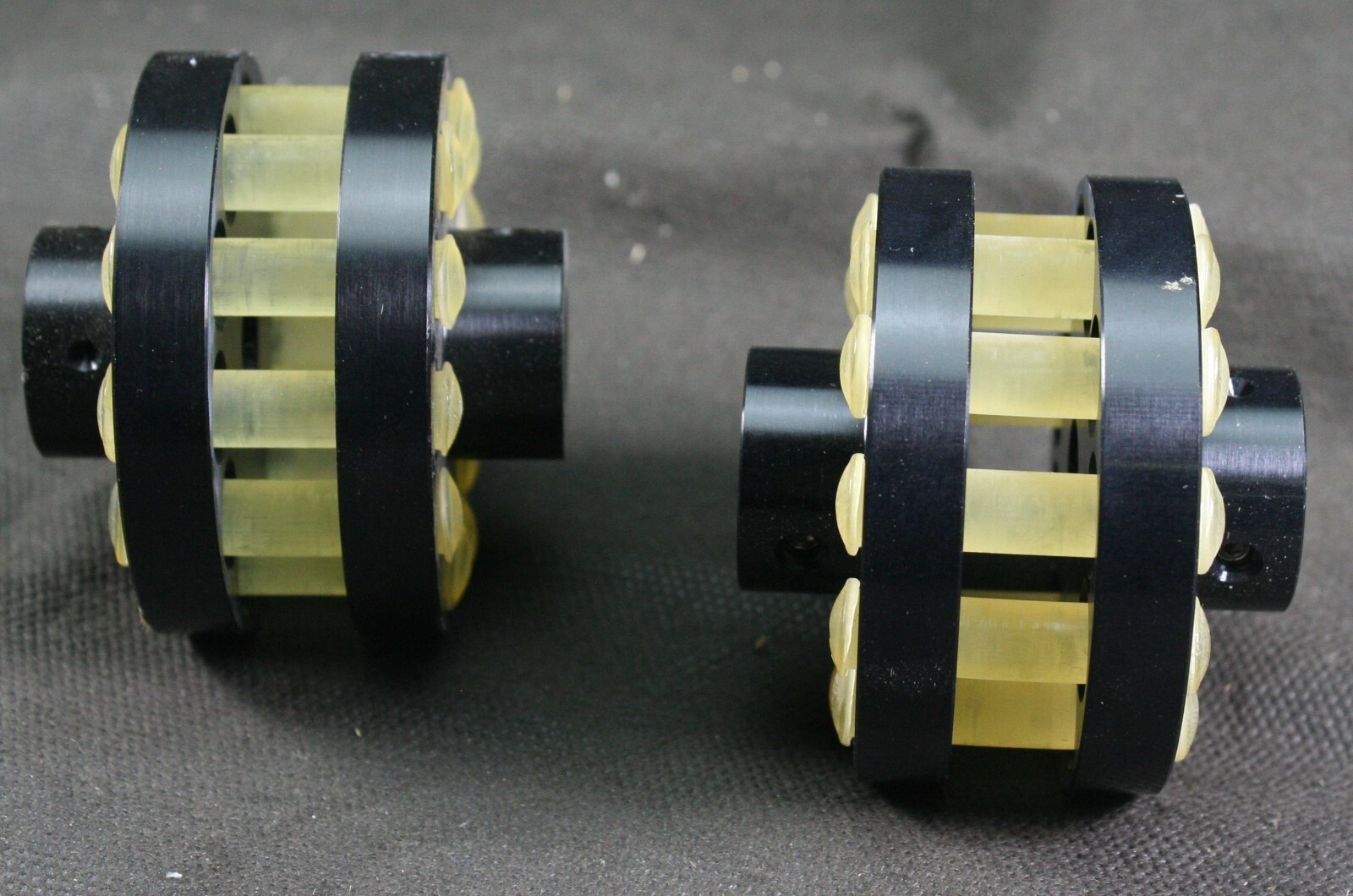 Two (2) W.M. Berg CC5-37-L Flex-Thane Coupling 2-1/2" OD GOSS WP.540179 USA NEW