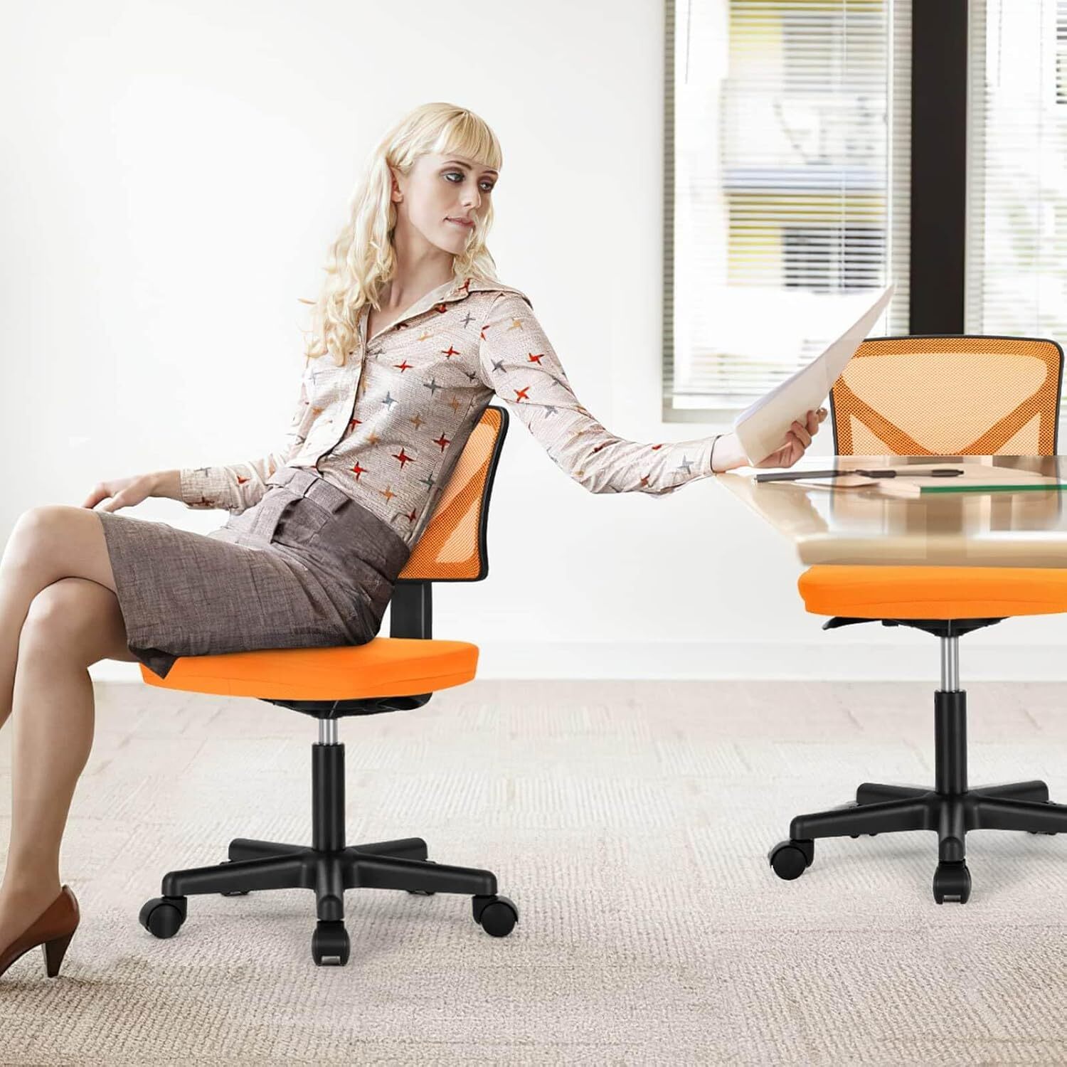 Cute Armless Mesh Office Chair - Low-Back Swivel & Rolling Home Desk Task Chair