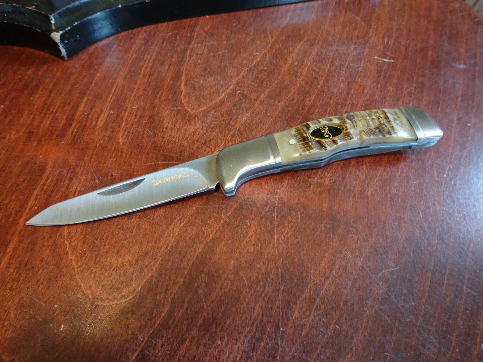 BROWNING 4" POCKET KNIFE GENUINE SHEEP HORN HANDLE 8Cr13MoV STAINLESS  BLADES