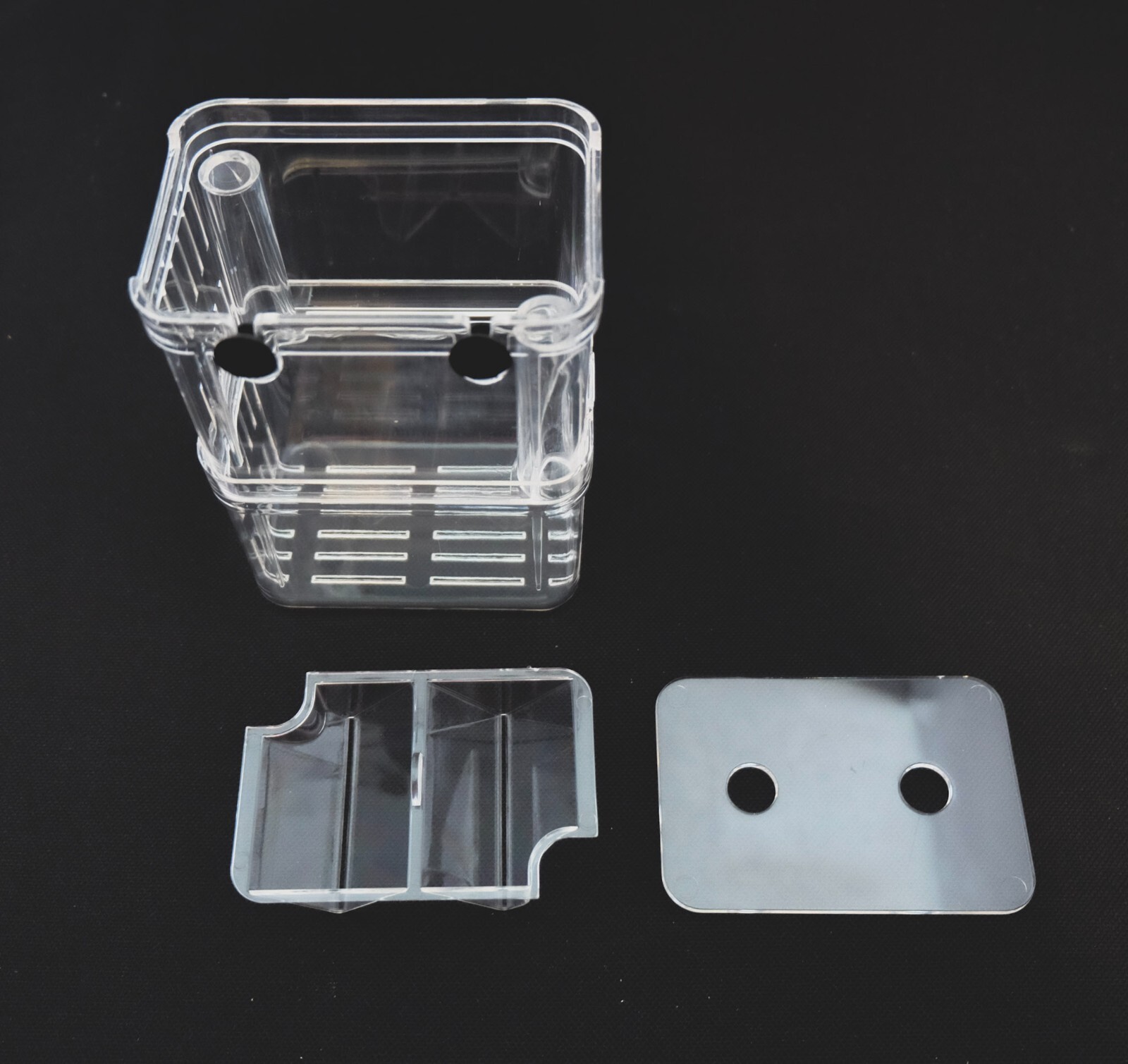 Aquarium Fish Tank Breeding Breeder Rearing Box Hatchery Isolation Case, Small