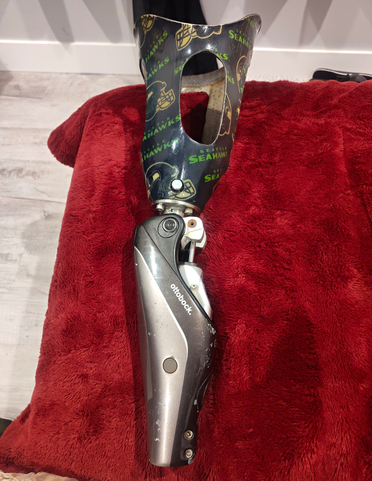 C-leg Genium Knee Selling You Just Need To Purchase A Foot That Plugs Into Knee
