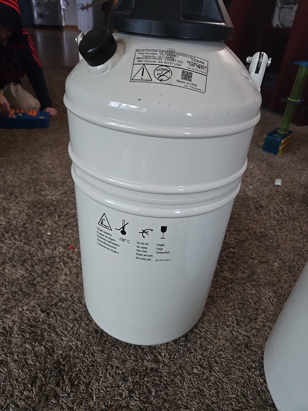 Chart MVE Lab 10 liquid nitrogen container