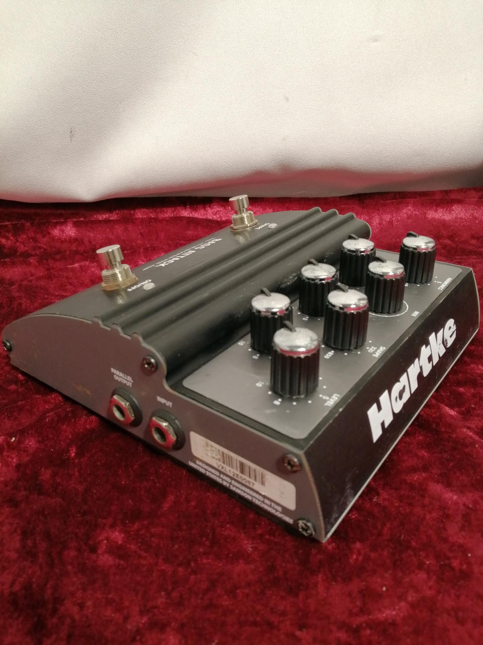Hartke Bass Attack Distortion Effects Pedal with DI & Shape/Harmonics Knobs