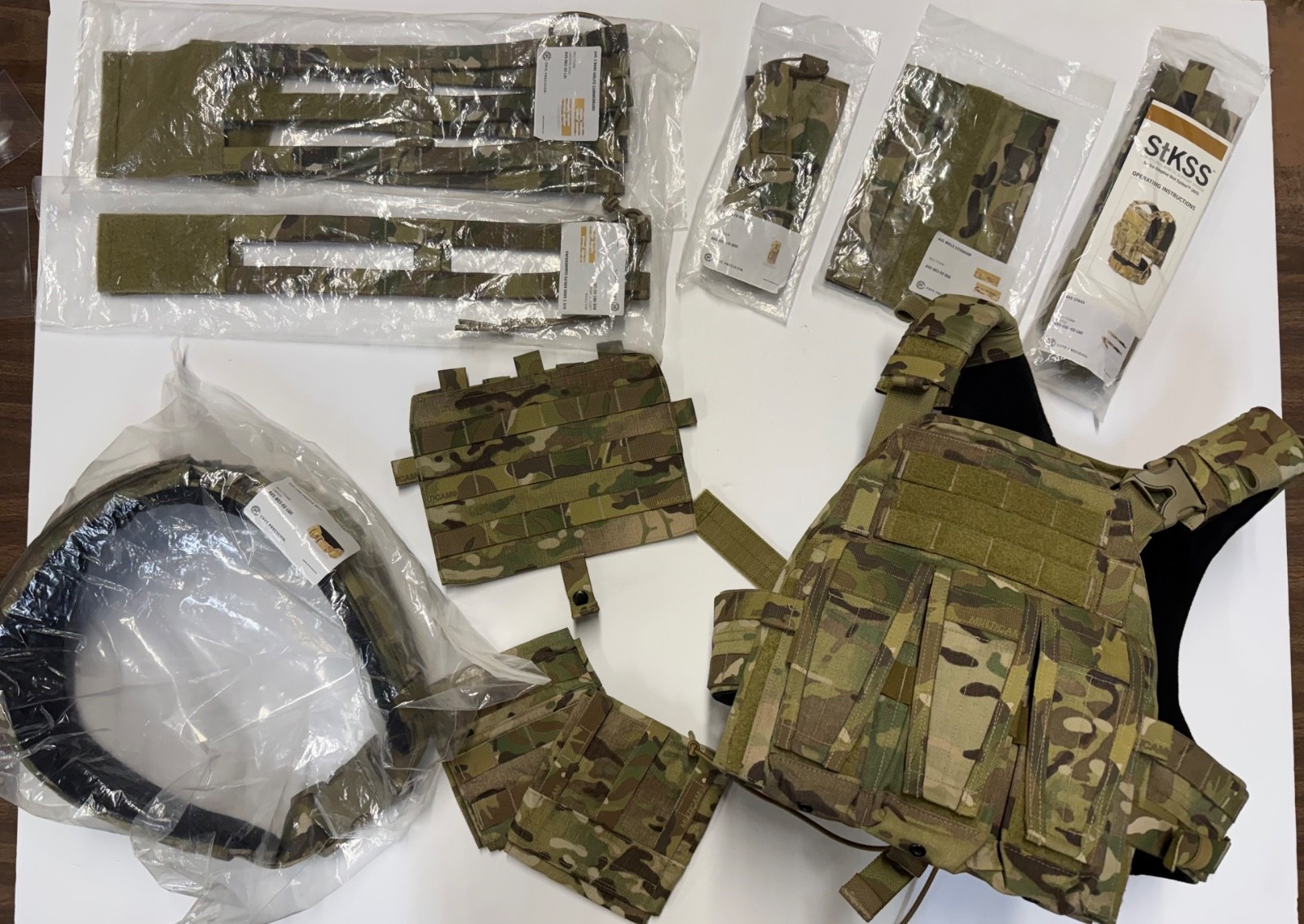 Crye Precision AVS Swimmer Cut Carrier System w/ Extras Multicam Large