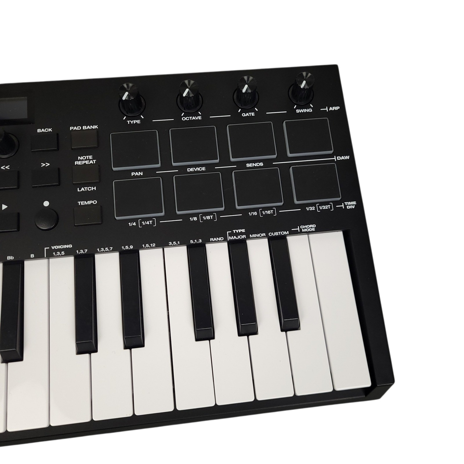 M-Audio Oxygen Pro Mini 32-Key MIDI USB Keyboard Controller Portable Black EUC