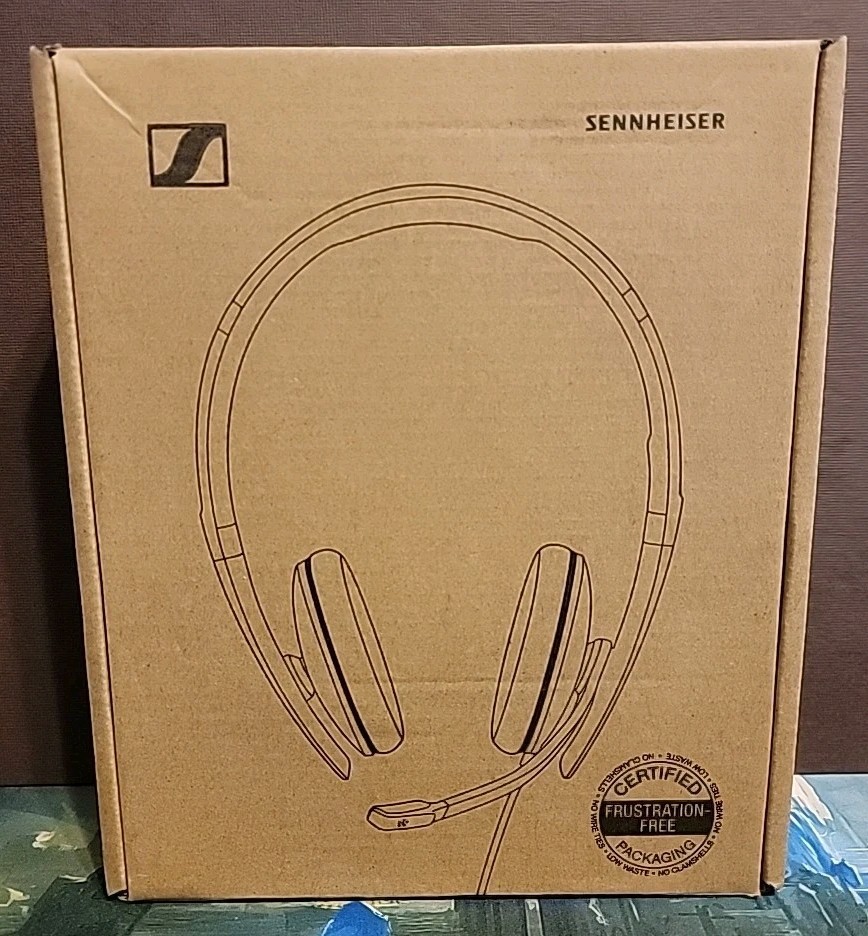 New! Sennheiser PC 8.2 CHAT Wired Headset USB VoIP Stereo