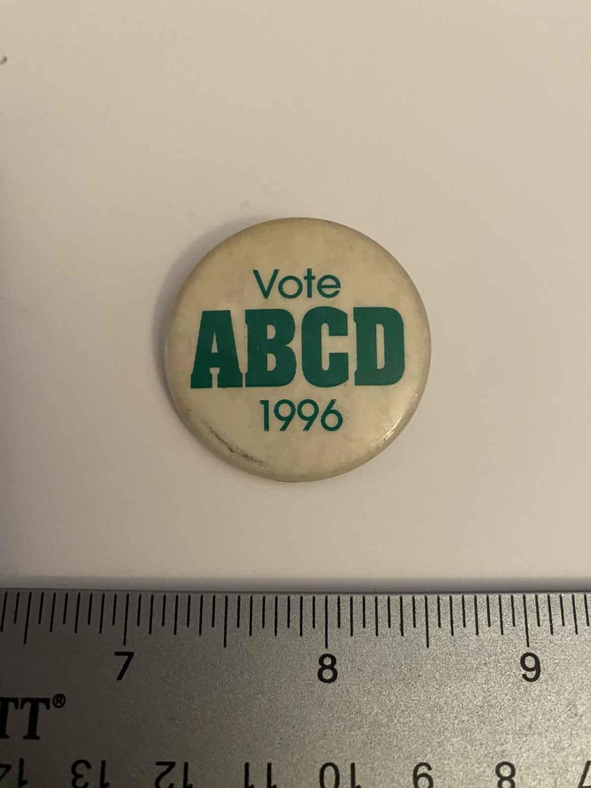 Vote ABCD 1996 Pin Back Button P150