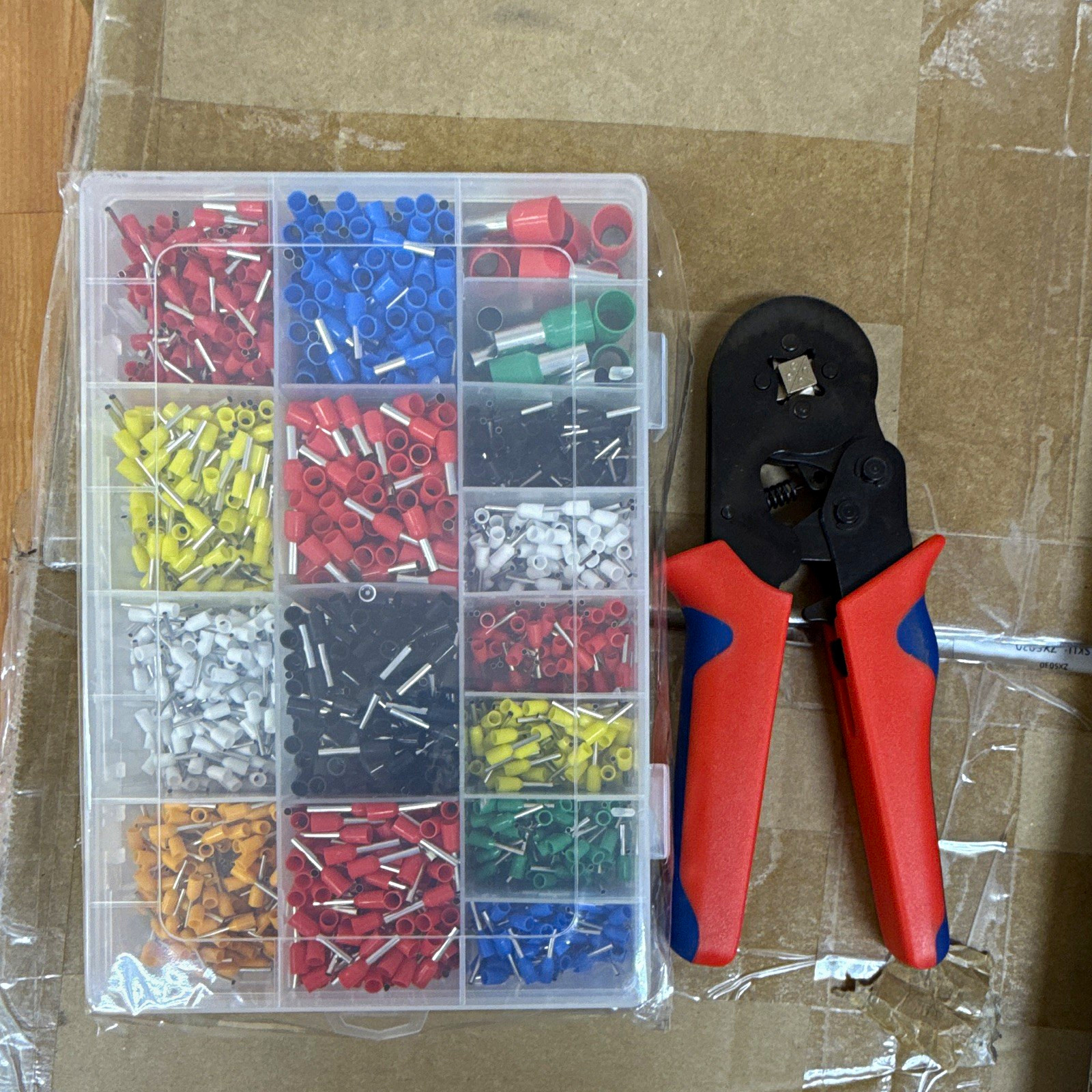 Ratcheting Wire Ferrule Crimping Tool Kit w/ Assorted Ferrules