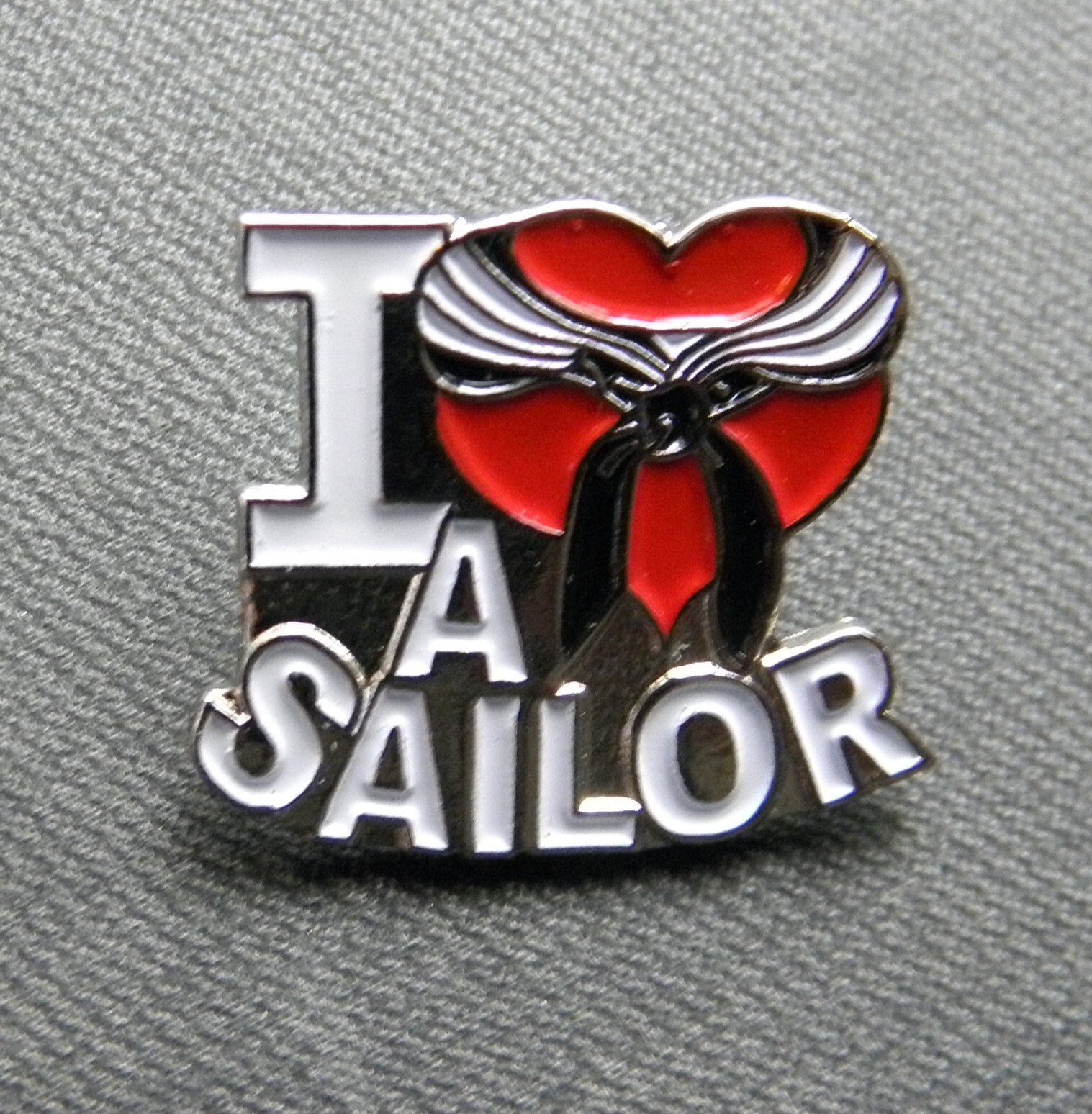 NAVY I LOVE HEART A SAILOR SAILORS LAPEL PIN BADGE 7/8 INCH