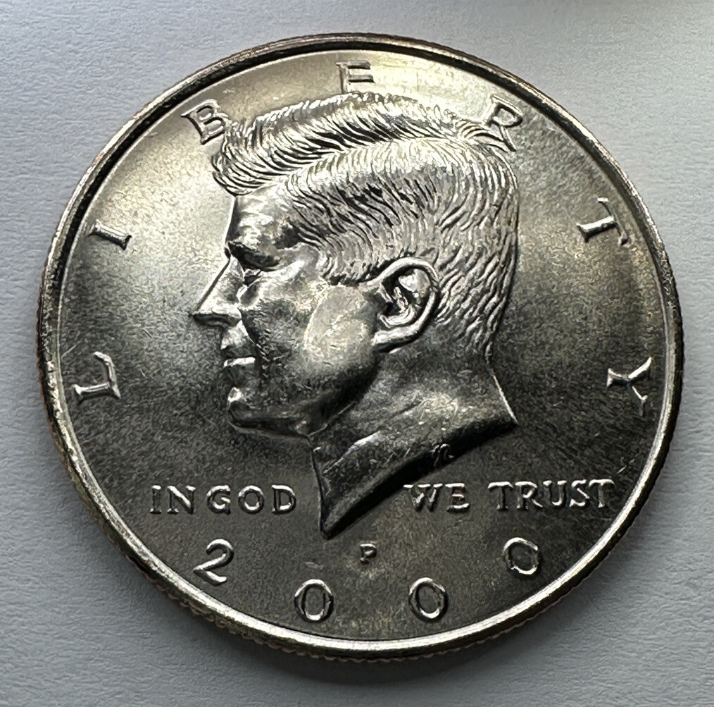 2000-P Kennedy Half Dollar 50cent Piece Coin from US Mint Set. Uncirculated BU