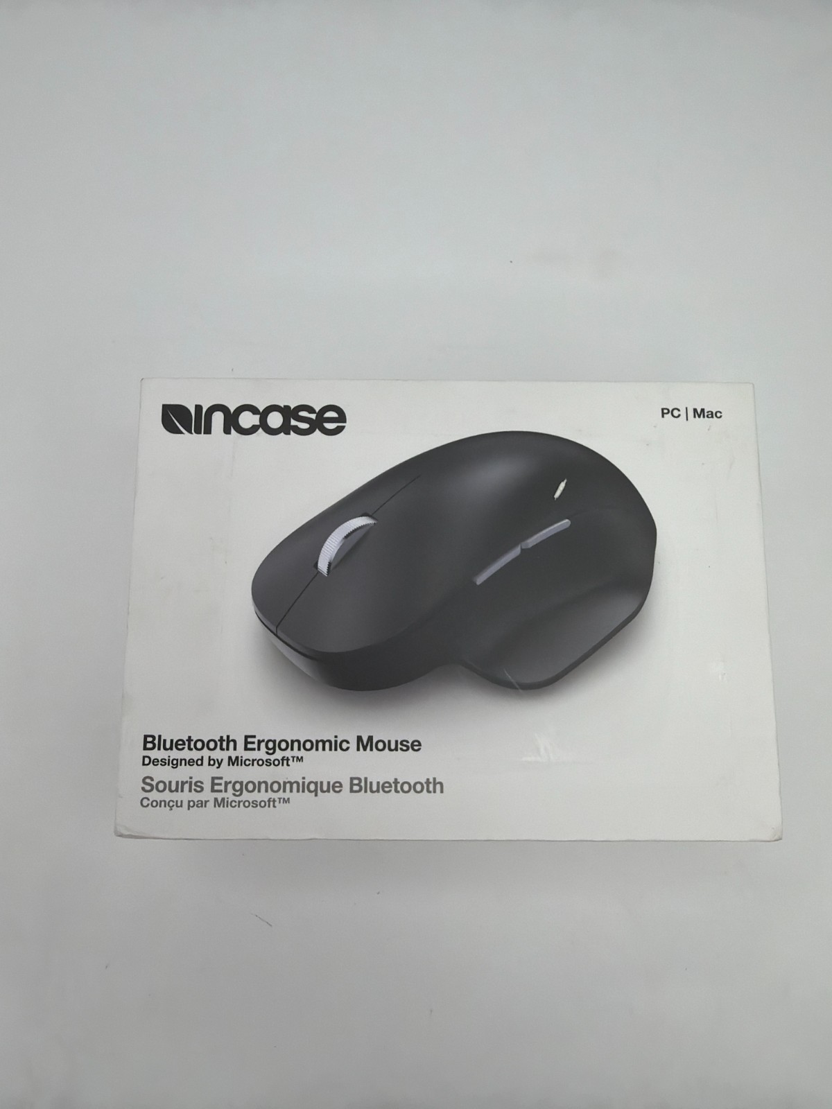 Incase Bluetooth Ergonomic Bluetooth Mouse design by Microsoft for PC Mac black