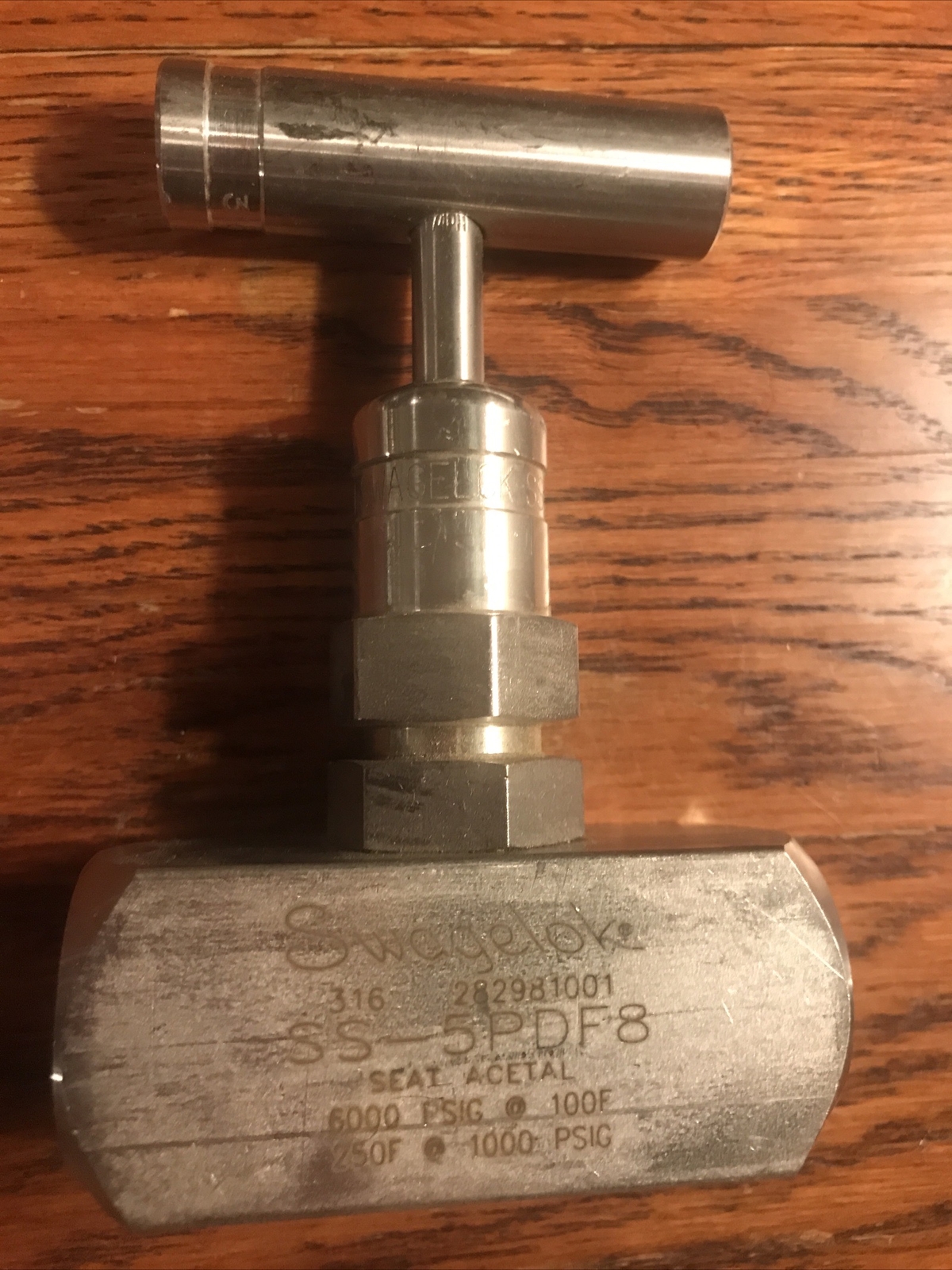 NEW⚡️👀 Swagelok SS-5PDF8 1/2 in FNPT 6000psi Acetal Seat Needle Valve Stainless