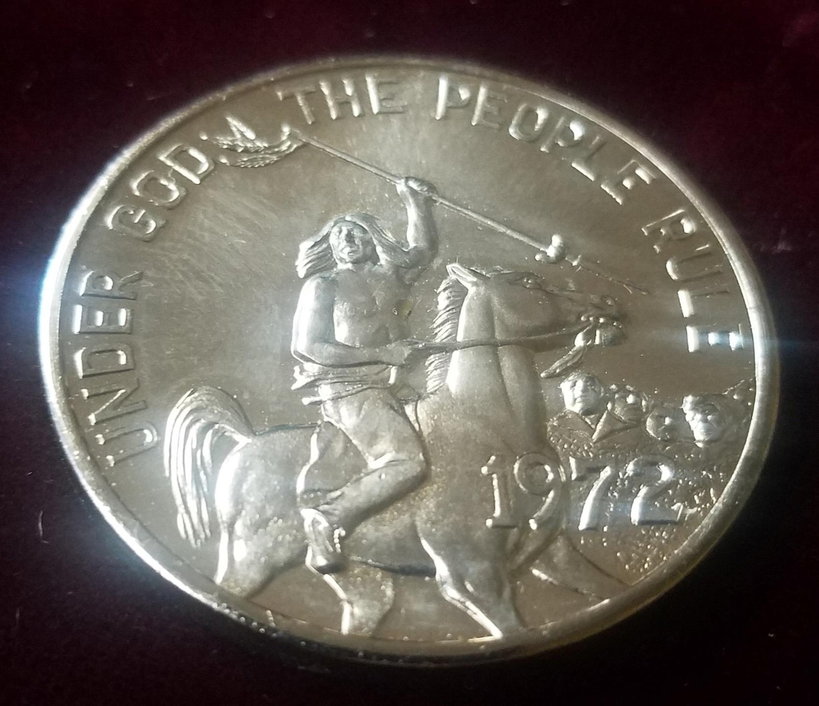 South Dakota Souvenir Dollar | Commemorative State design, non Silver $1