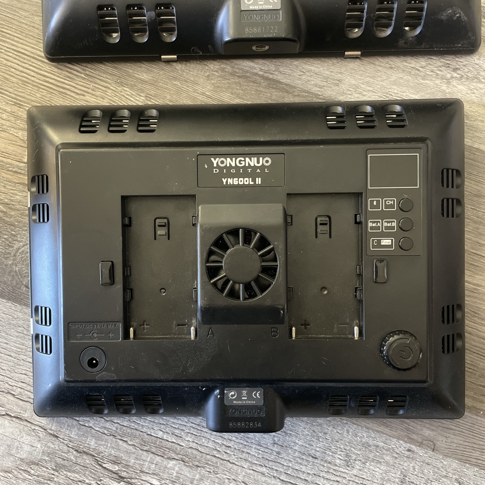 (2) YONGNUO YN600LII LED Video Light