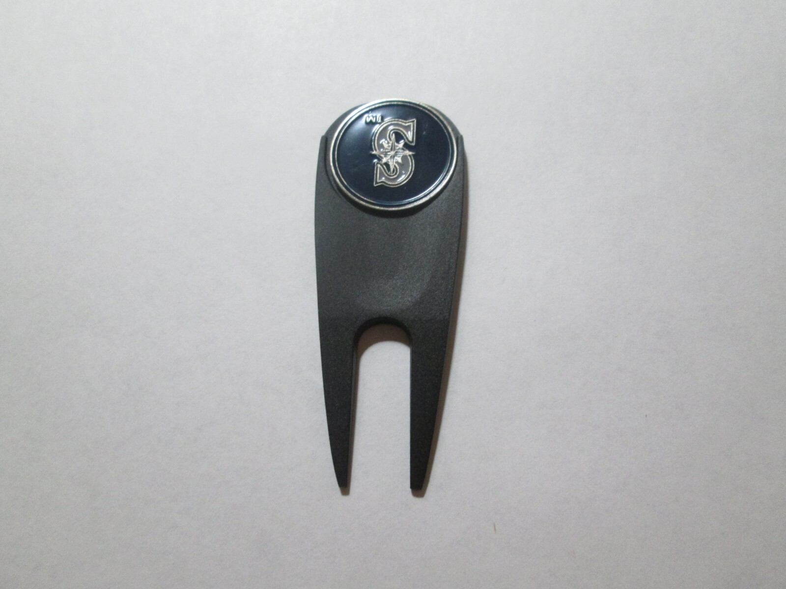 Golf/ Seattle Mariners Double Sided Ball Marker with Divot Tool - New!!