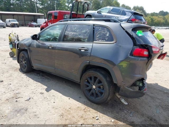 CHEROKEE 2014 Glove Box 4904867