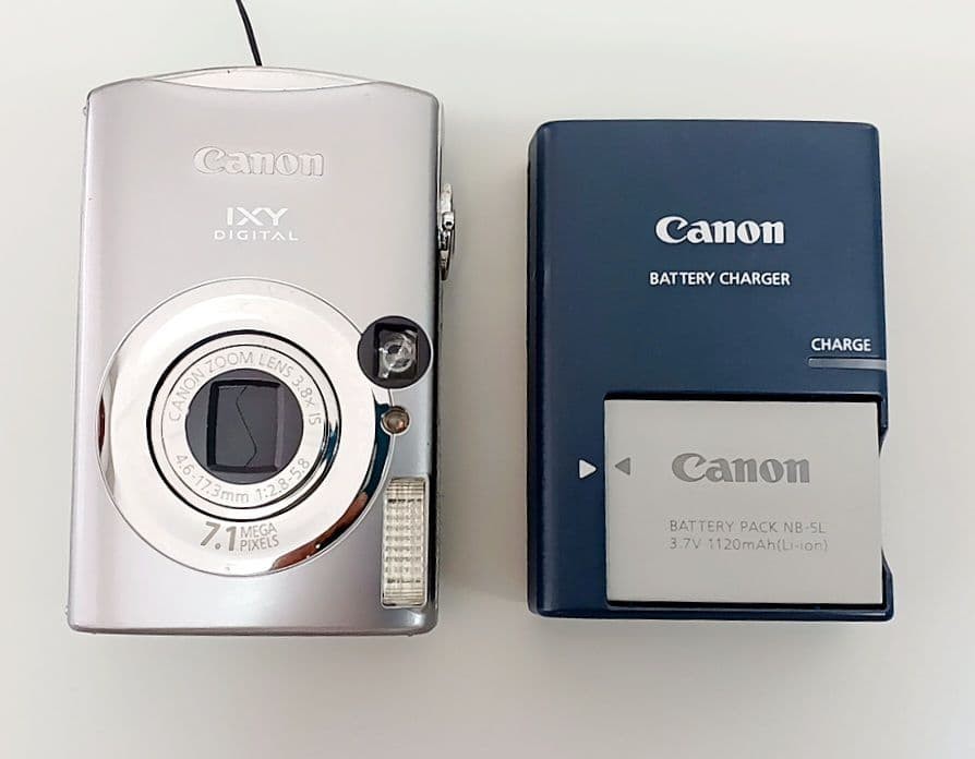 Canon IXY DIGITAL 900 IS Compact Digital Camera Tested Working Seller Japan
