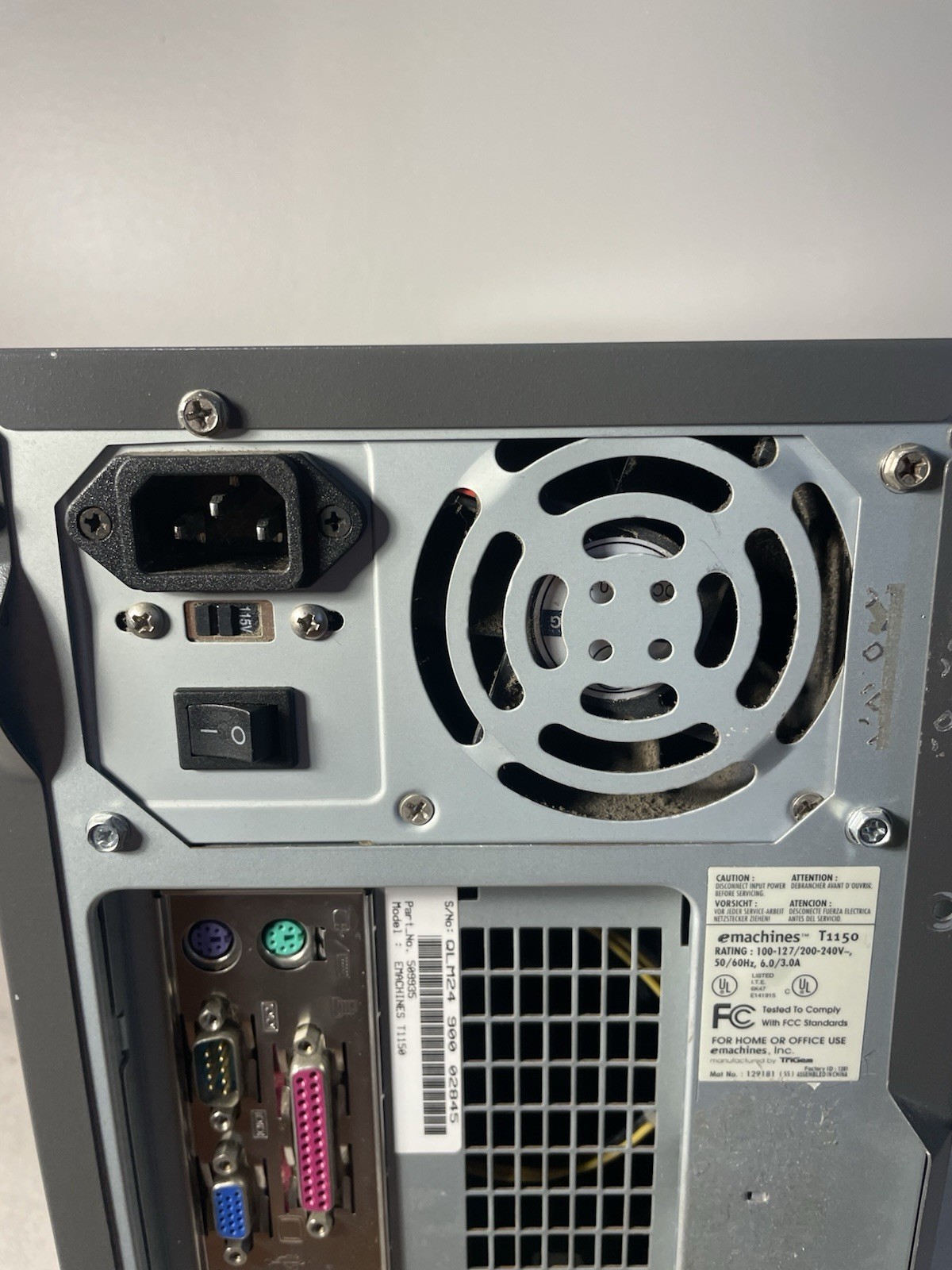E Machine C2480 Vintage Desktop Computer WIn X, Socket 462- UNTESTED