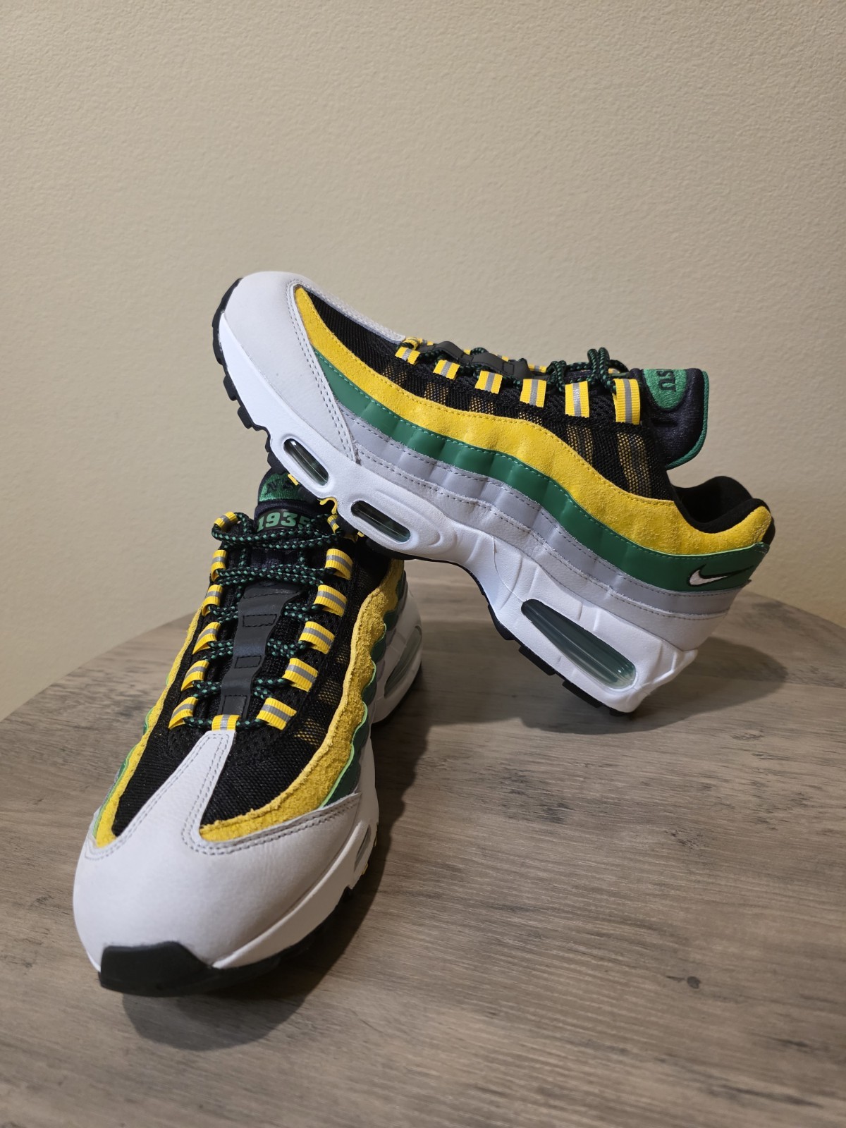 Nike Air Max 95 Yardrunners Pack Norfolk State IO8310-001 Men’s Sz 10 Green/Gold