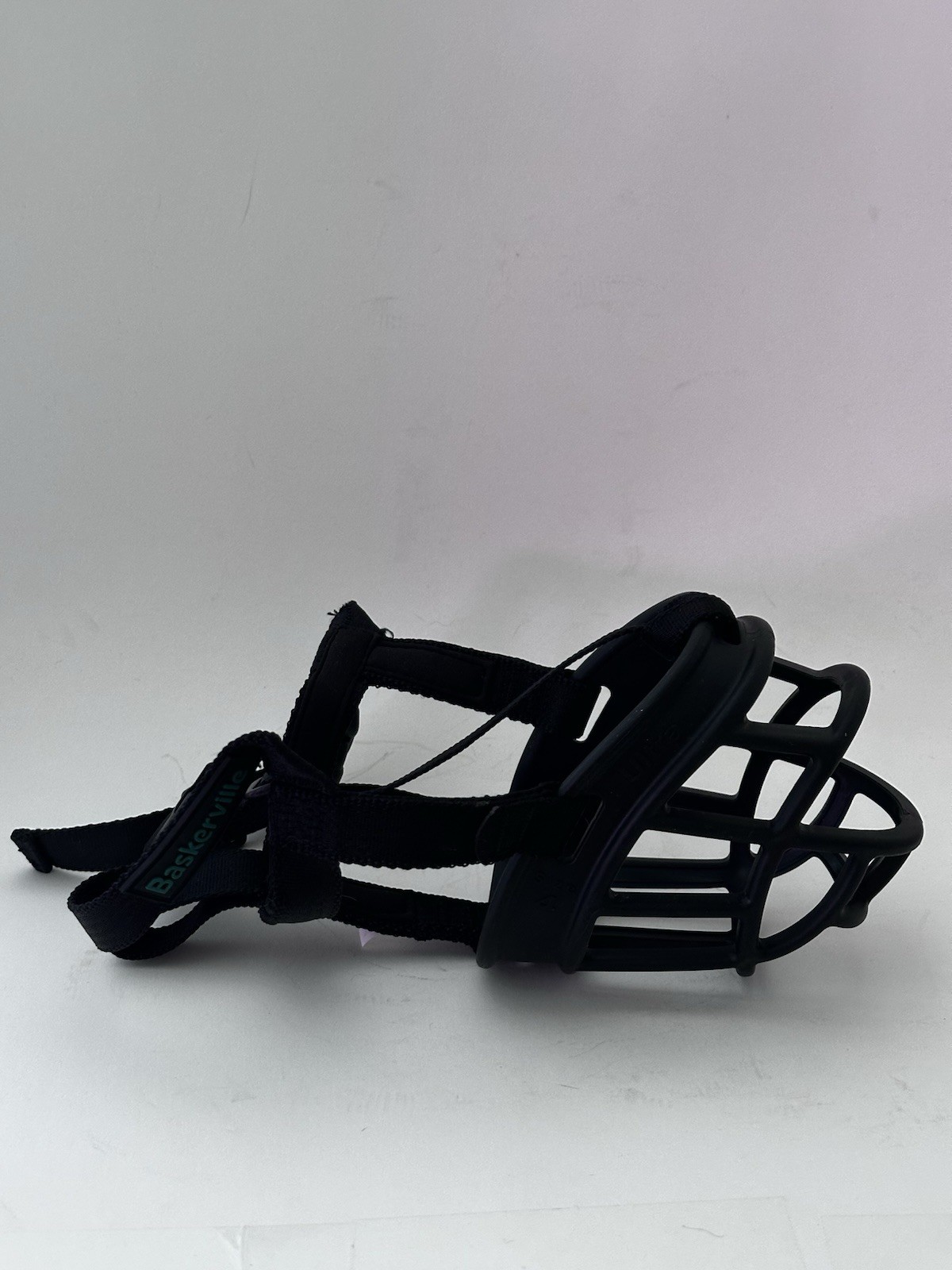 NEW BASKERVILLE ULTRA MUZZLE DOGS Size 4 Adjustable Comfortable 3" x 12.5"