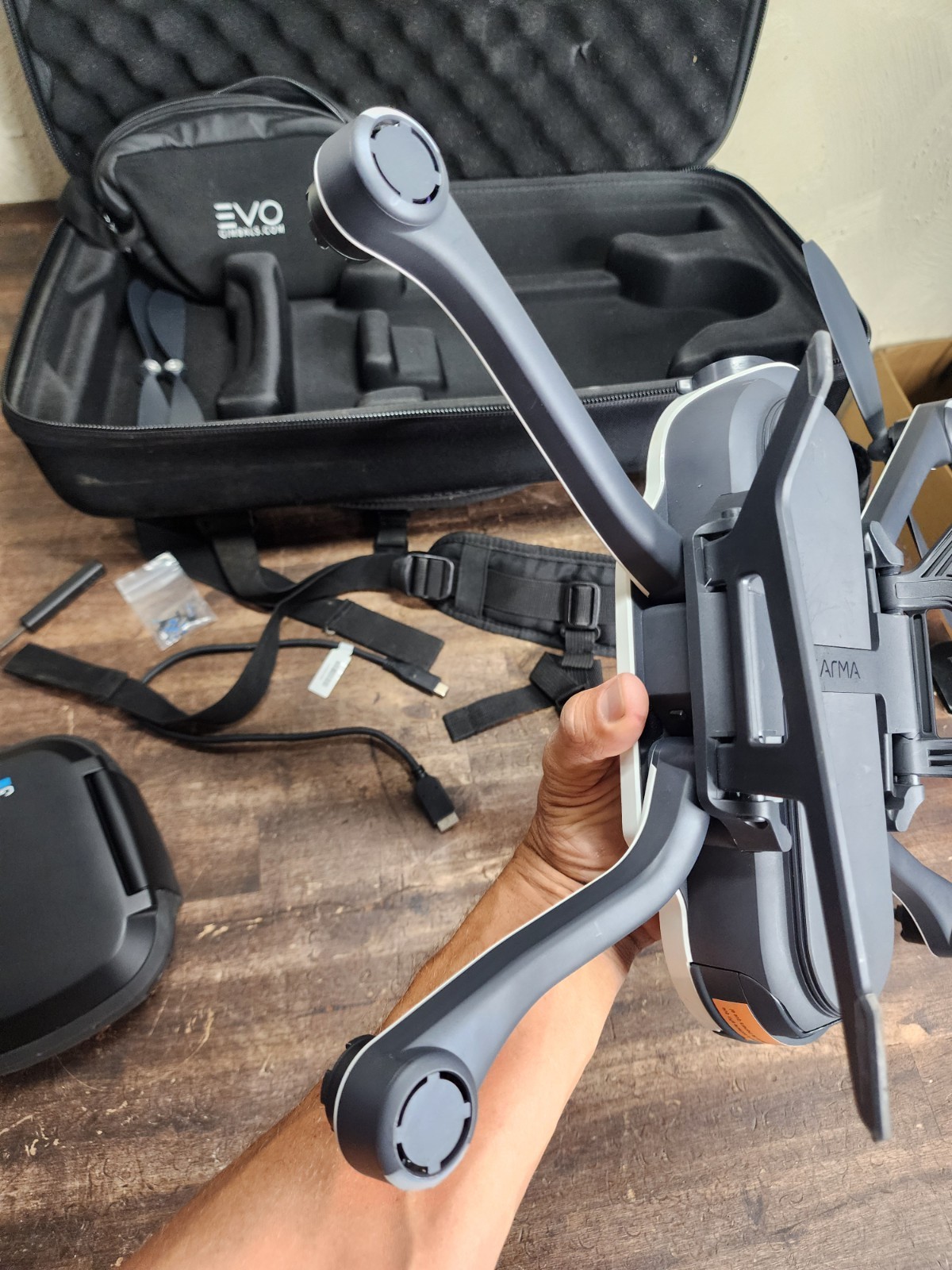 GoPro Karma Drone UNTESTED NEEDS A COUPLE THINGS powers On And Remote Works