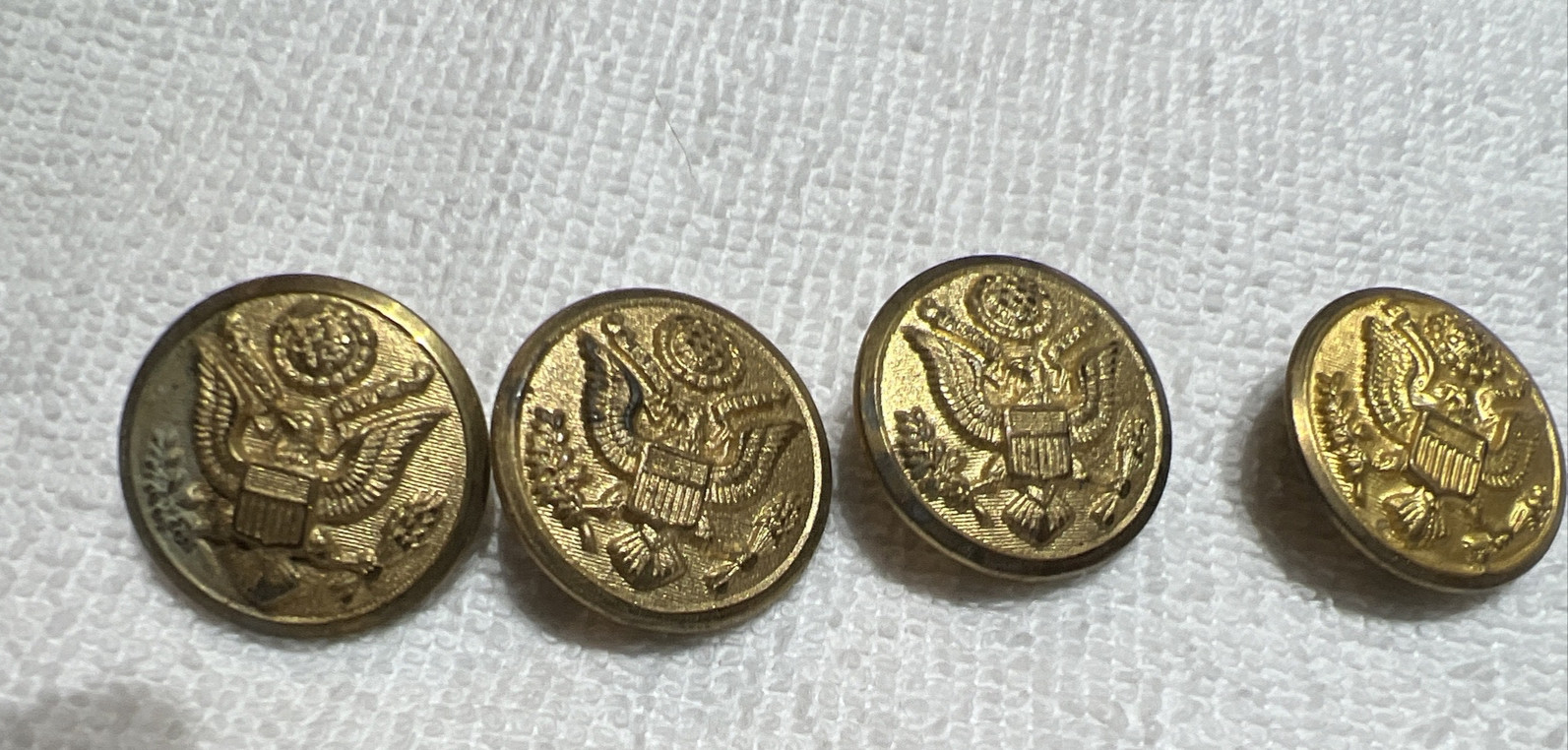 Set of 4 Antique Great Seal Army Eagle Uniform Buttons - Roughly 3/4”. Lot 118