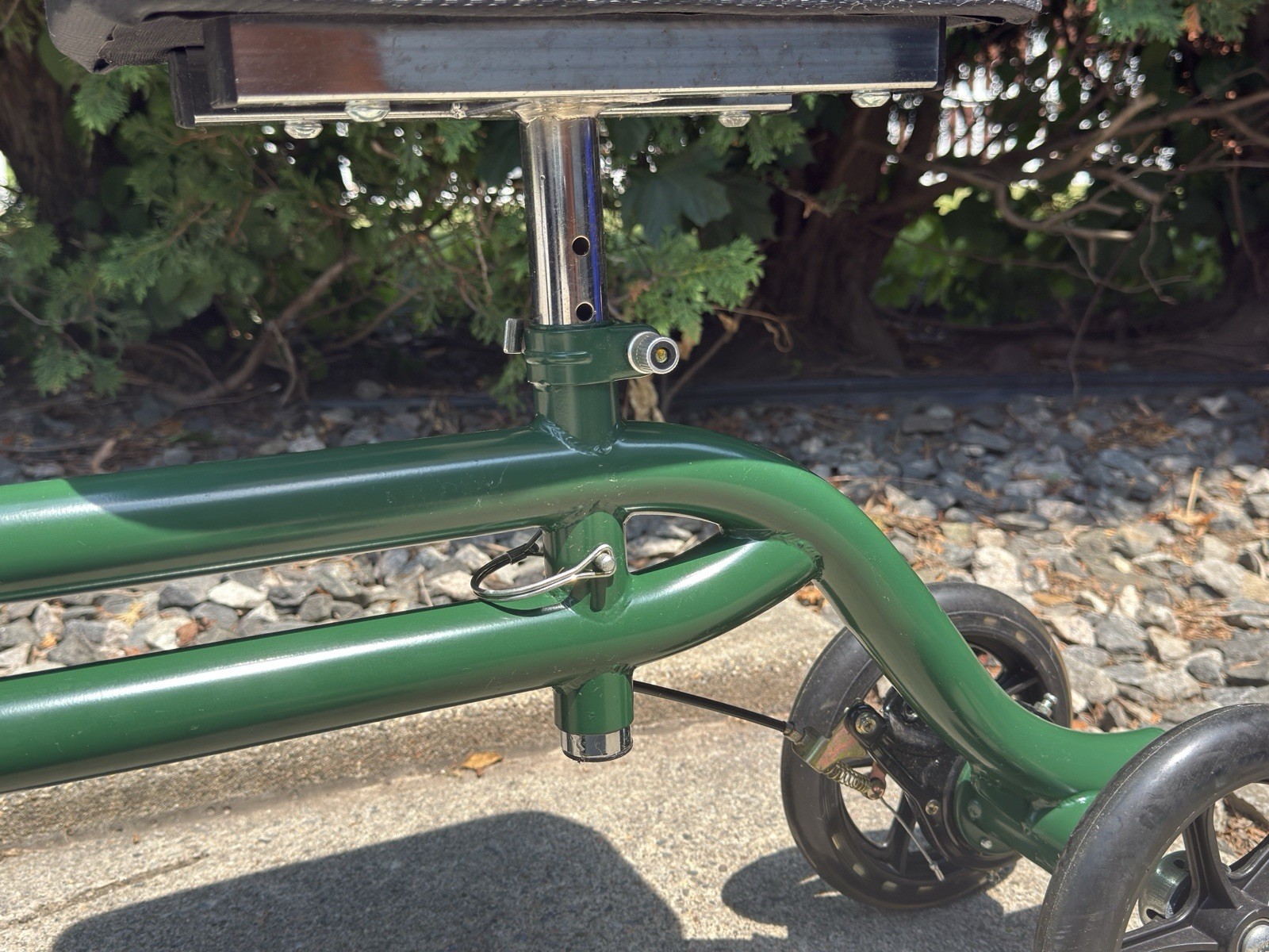 KneeRover Knee Steerable Scooter