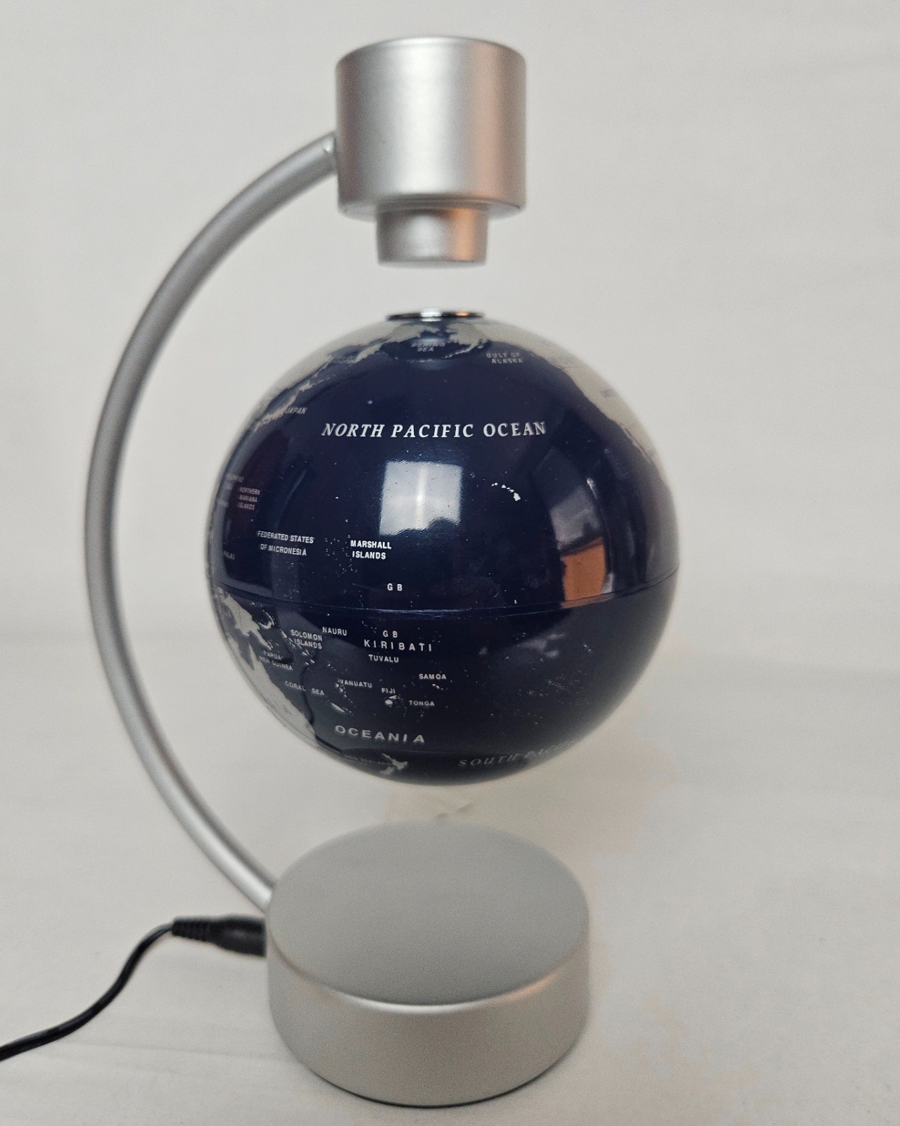 Magnetic Levitating Globe Fascinations Stellanova Series Computer Controlled NOS
