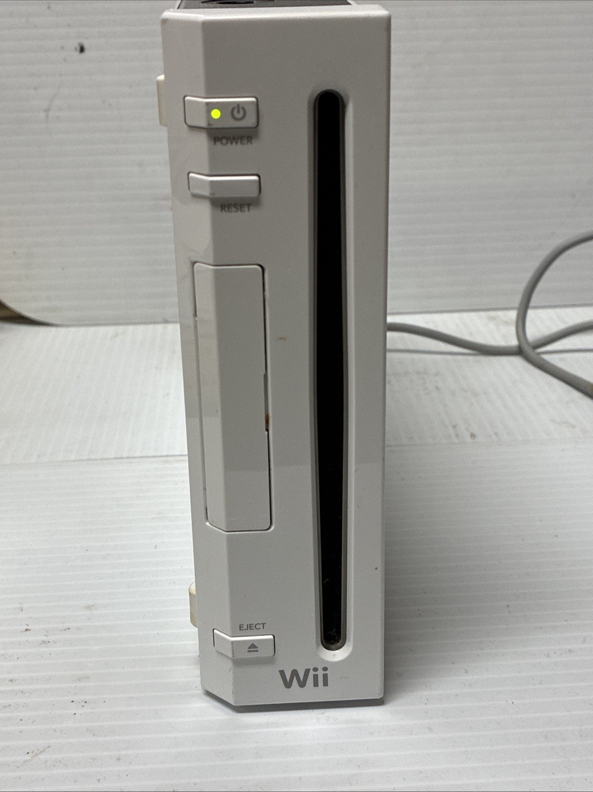 Nintendo Wii - RVL-001 White Console & Cables - NO Controller Lights Up UNTESTED