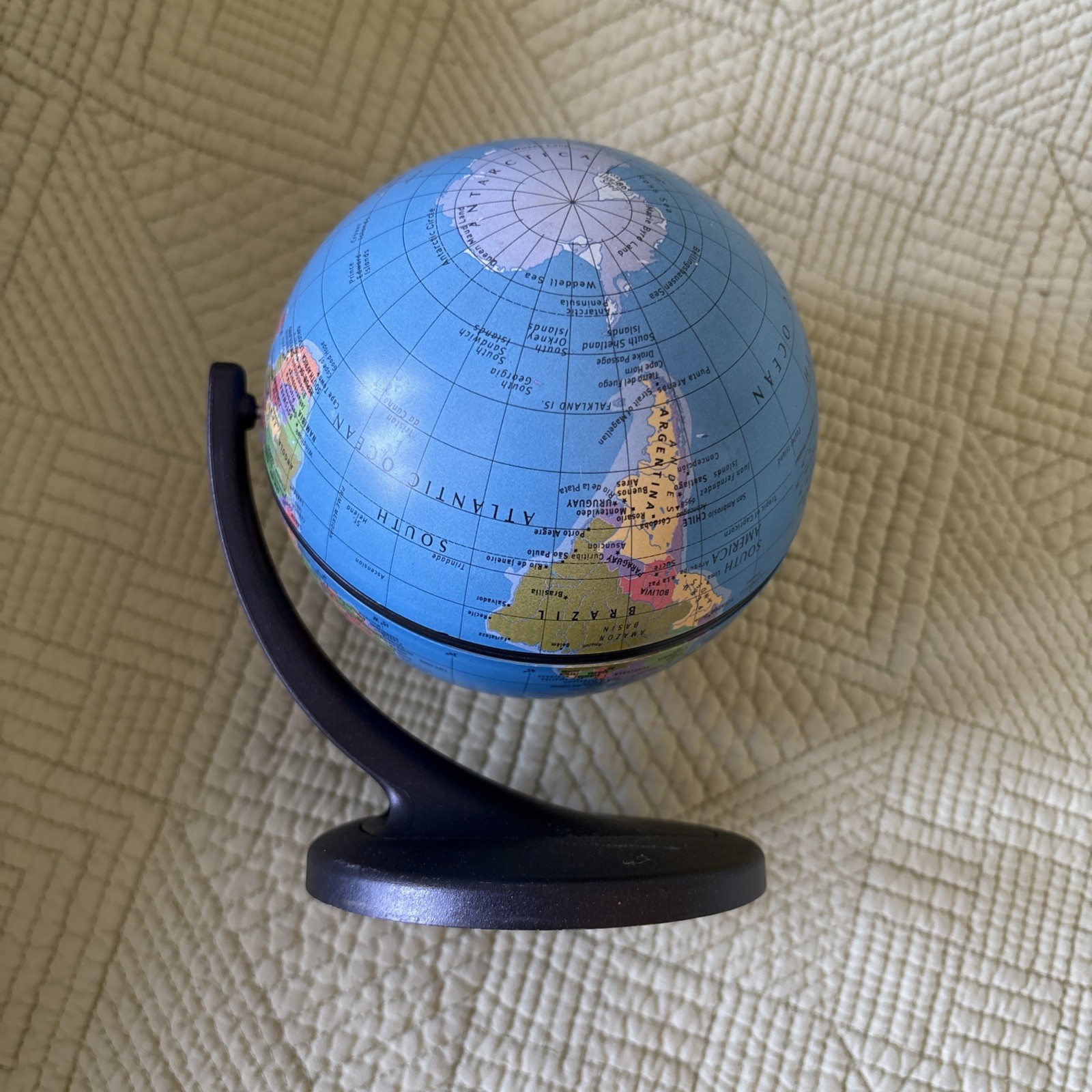 Desktop Rotating Replogle World Globe 5 1/2" x 4" Dual Direction Spin