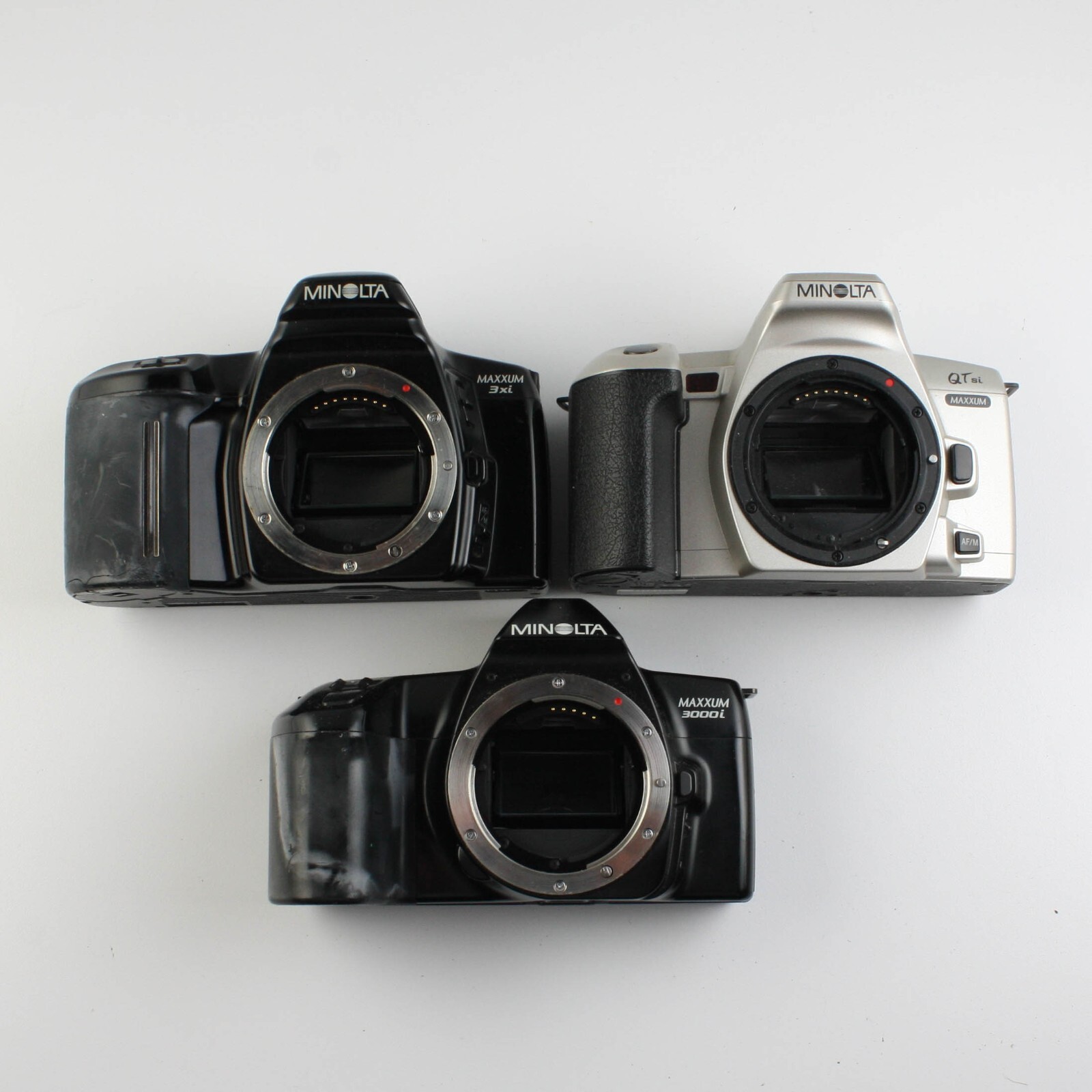 Lot of 3 - Minolta Maxxum 35mm Camera Bodies *ONLY* - For Parts/Repair Only