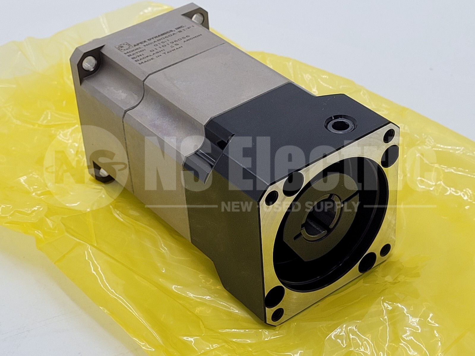 APEX DYNAMICS AB060A-015-S1-P1 YASKAWA/SGMJV-04A