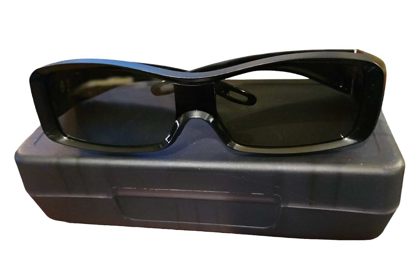 TOSHIBA REAL 3D GLASSES FPT-AG01 "Lenses In VG Condition"