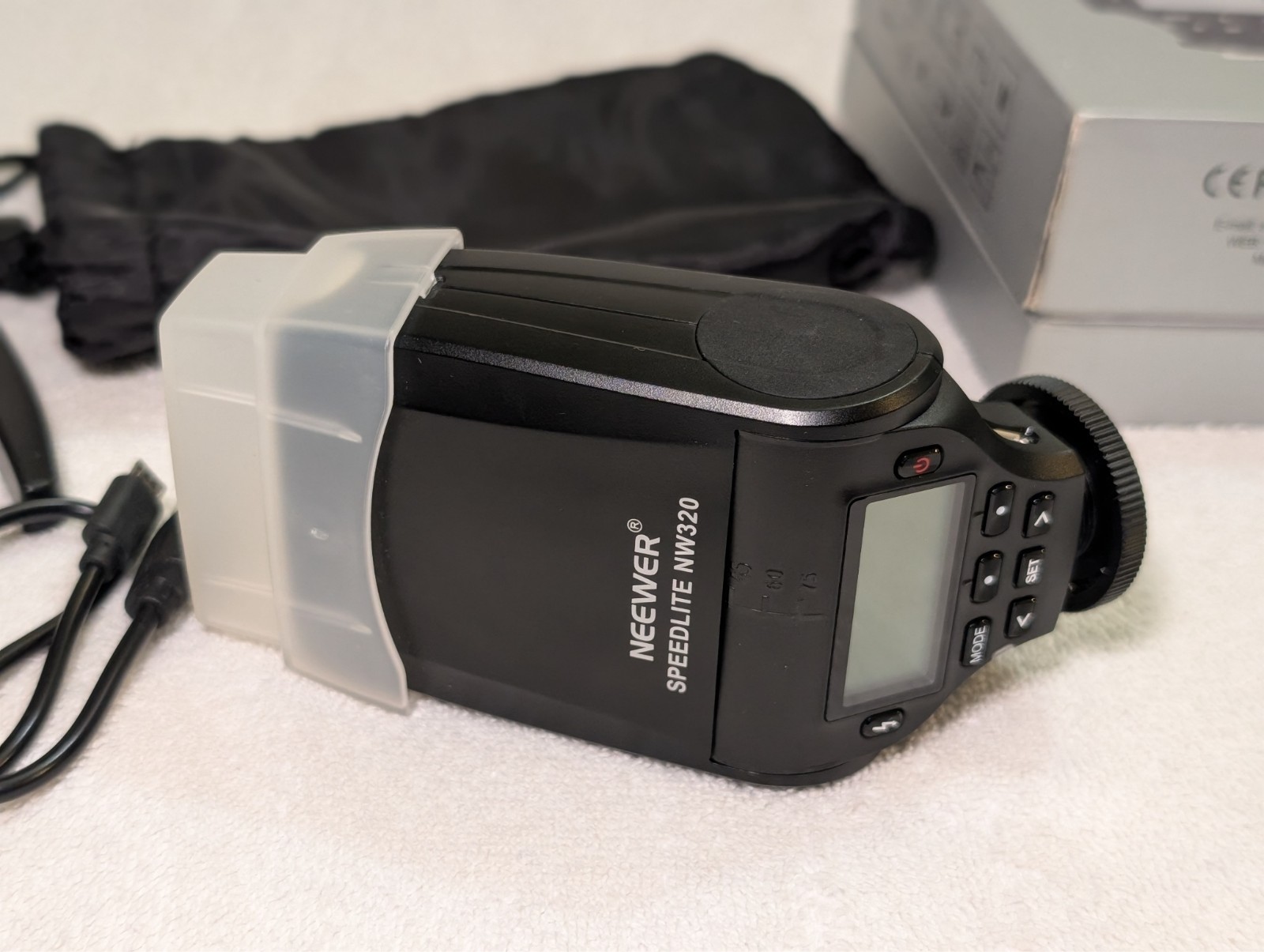 Neewer Speedlite NW320 Flash