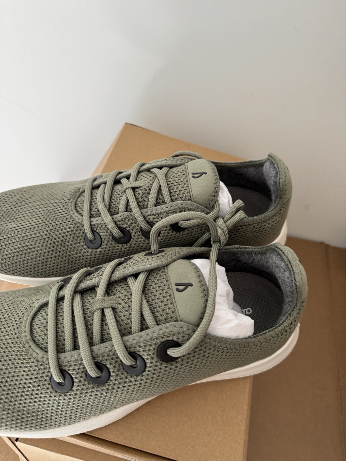 NEW ALLBIRDS TREE RUNNER RUGGED GREEN SHOES SNEAKER LACE UP CASUAL MENS SIZE 14