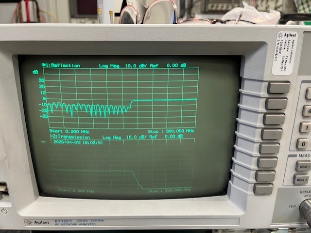 HP / KEYSIGHT / AGILENT 8712ET RF NETWORK ANALYZER 300kHz - 1.3GHz (70 Ohm)