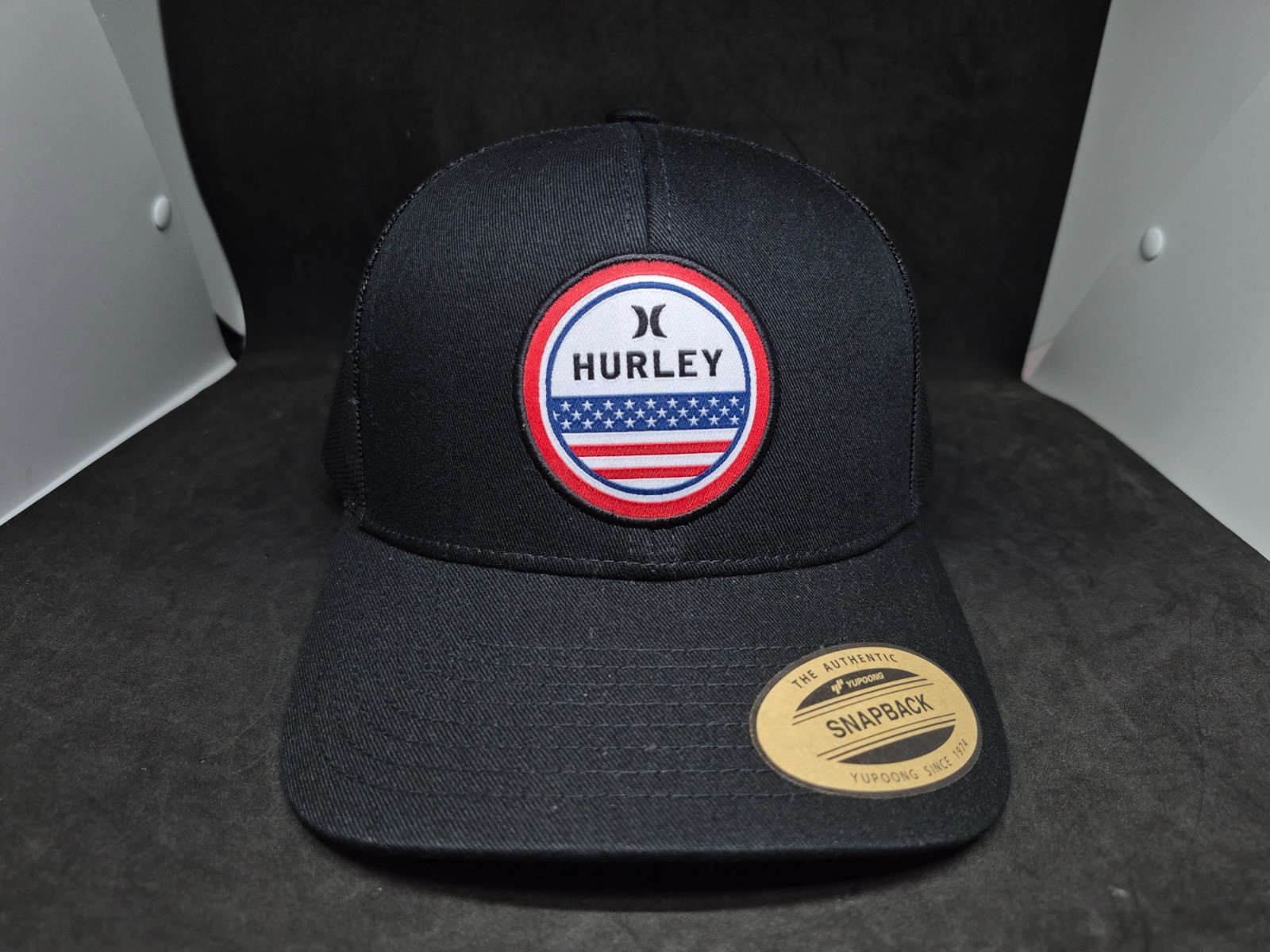 Hurley Mens Black Local  snapback authentic Mesh trucker USA Flag Red White Blue