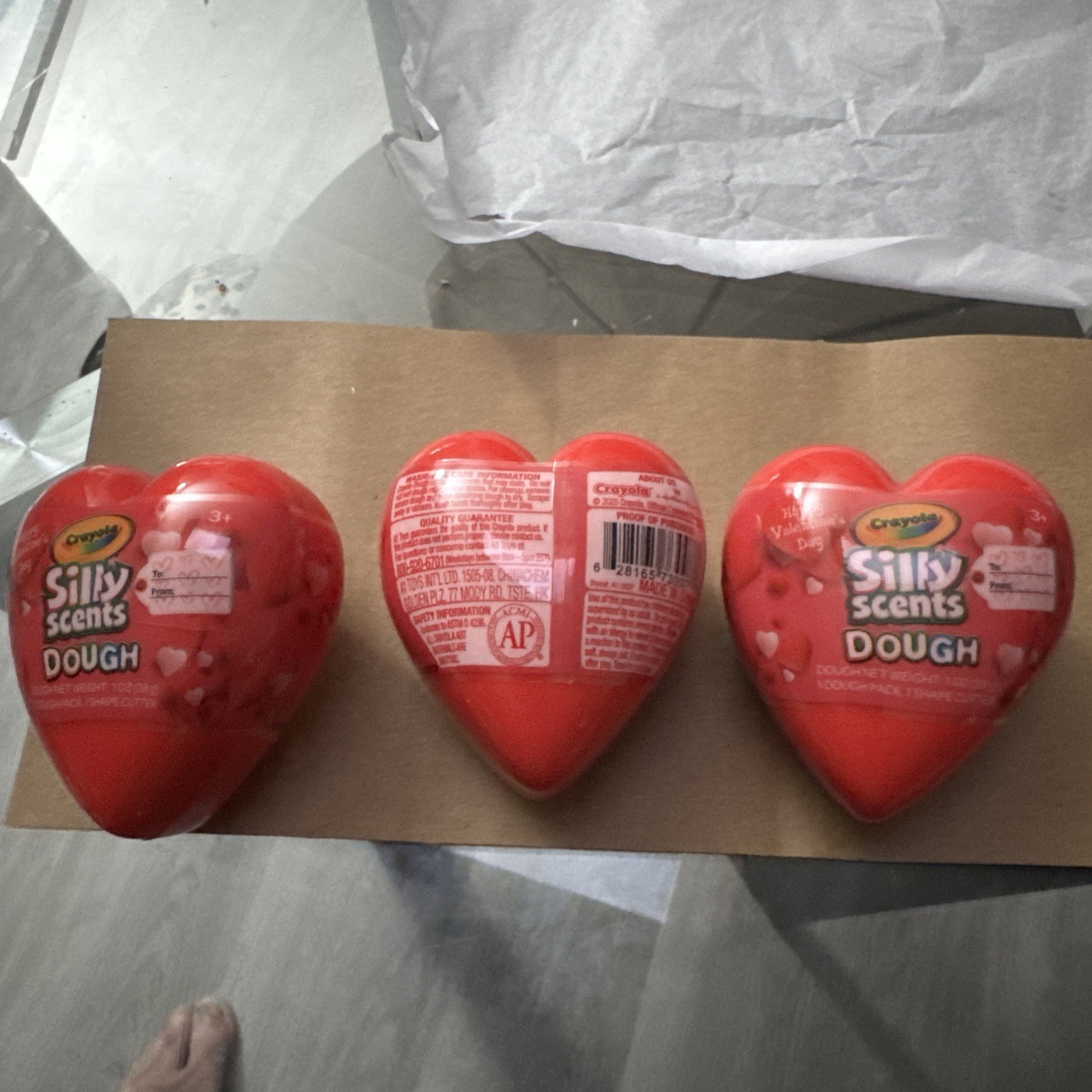 3 Crayola Silly Scents Dough Pack 1 Oz +Shape Cutter Cherry  Heart Lot Set Red