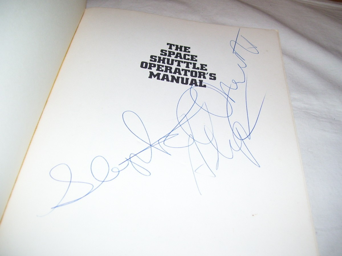 1982 First Edition The Space Shuttle Operator's Manual