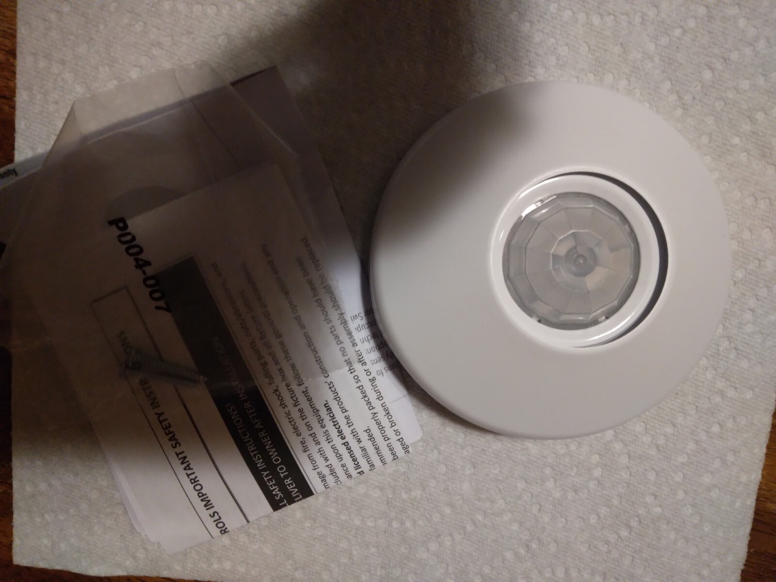 Sensor Switch . 2 Pack.Cmpdt 10 Ceiling Mount Fixture . 2 Pack Lot.