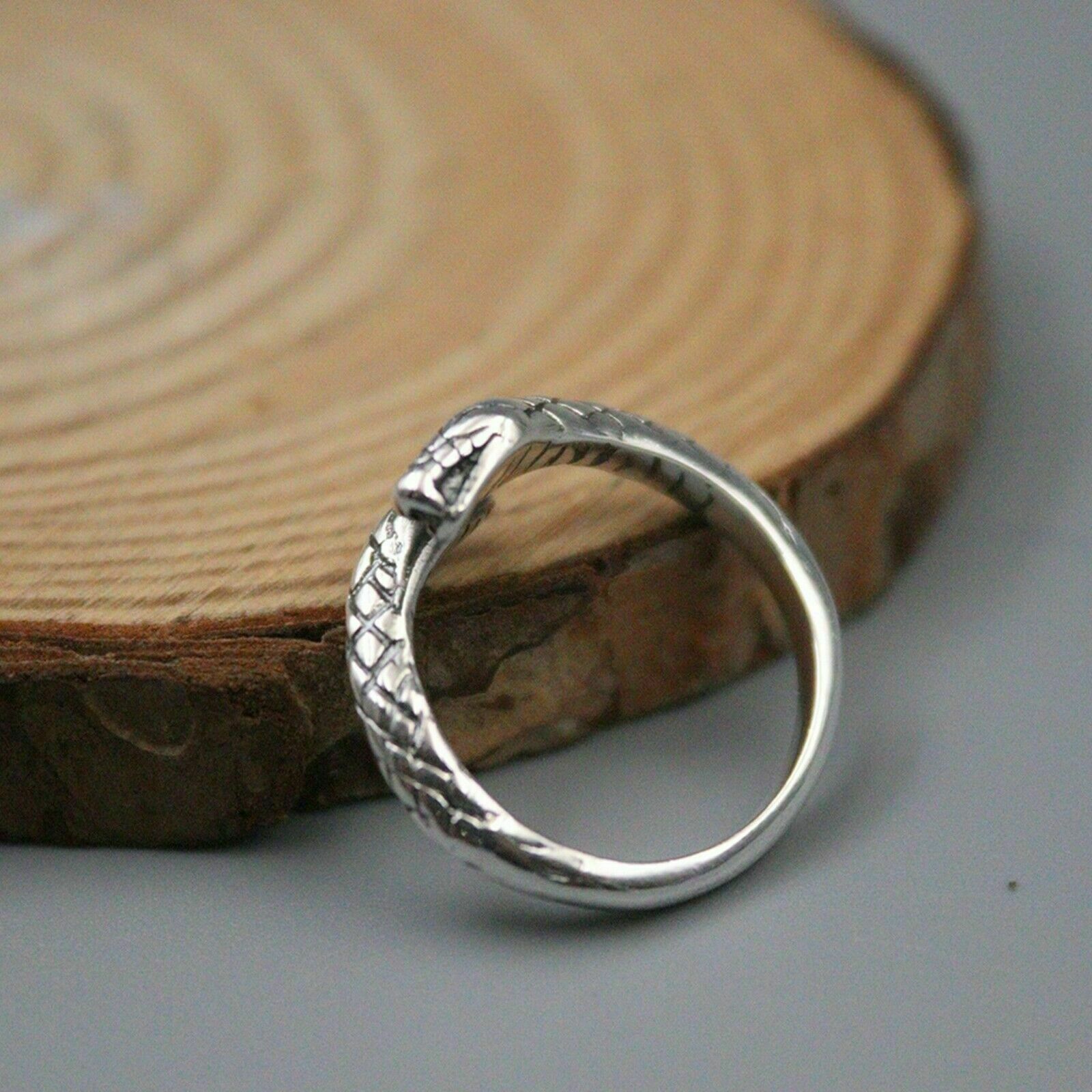 Retro Distress Snake Ring for Men and Women Double Snake Head Open Ring