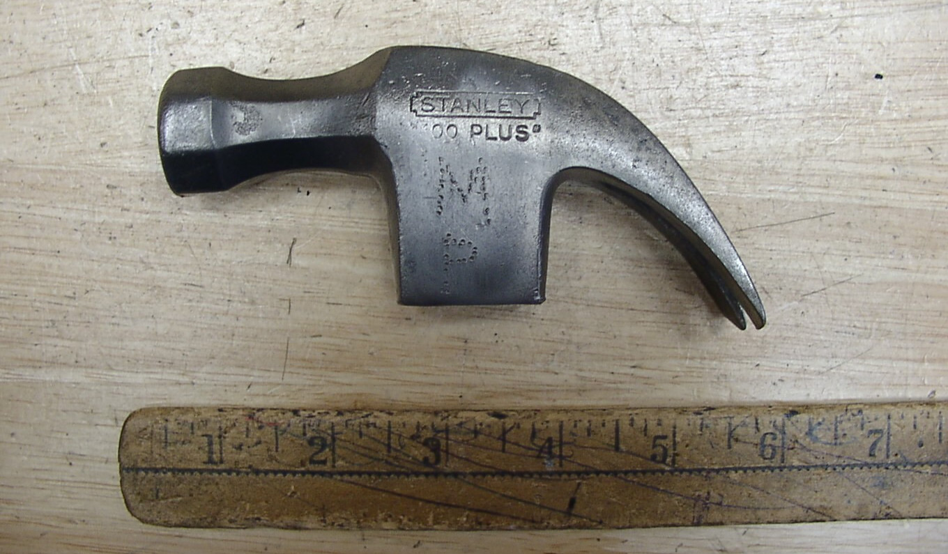 Old Used Tools,Vntg Stanley "100 Plus" 15.5oz Curved Claw Hammer Head,4-7/8,Good