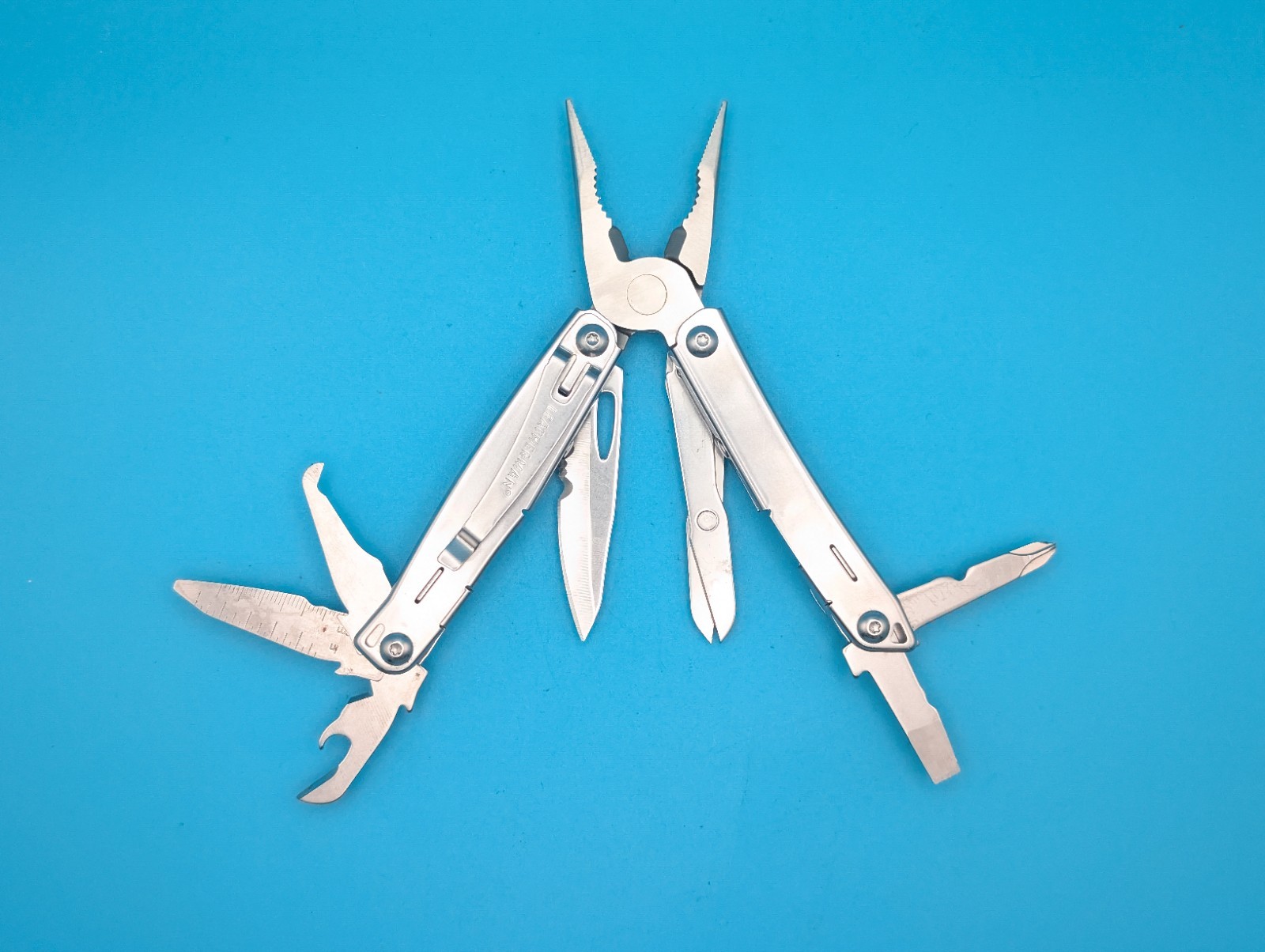 LEATHERMAN WINGMAN MULTI-TOOL! FAST SHIPPING!