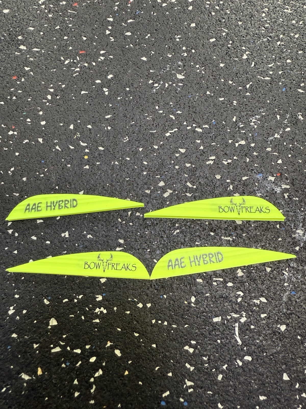 AAE Hybrid 26 Custom Bowfreaks Vanes 100 pack Flo Yellow