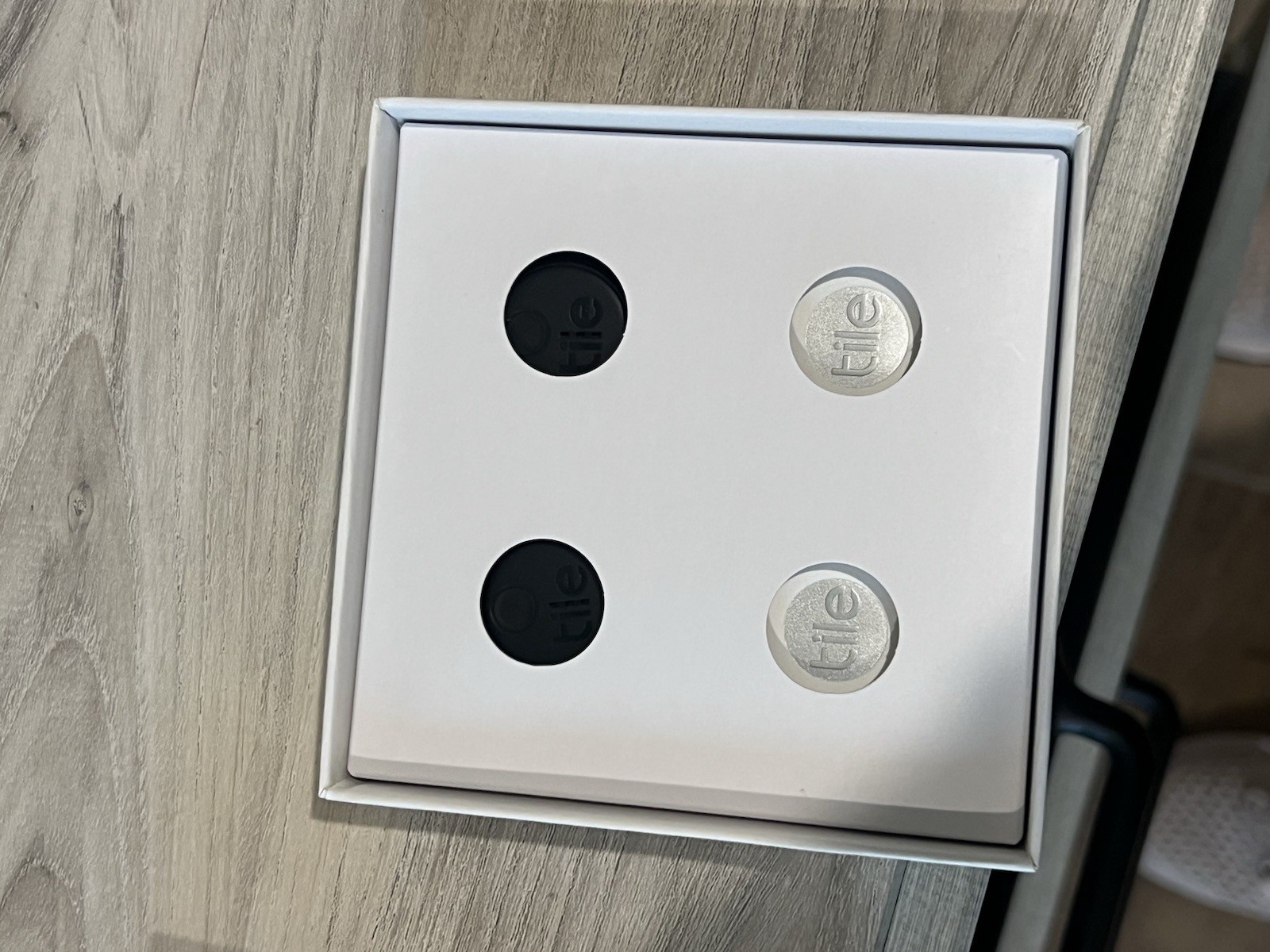 Tile Tracker 4-pack Mate and Sticker